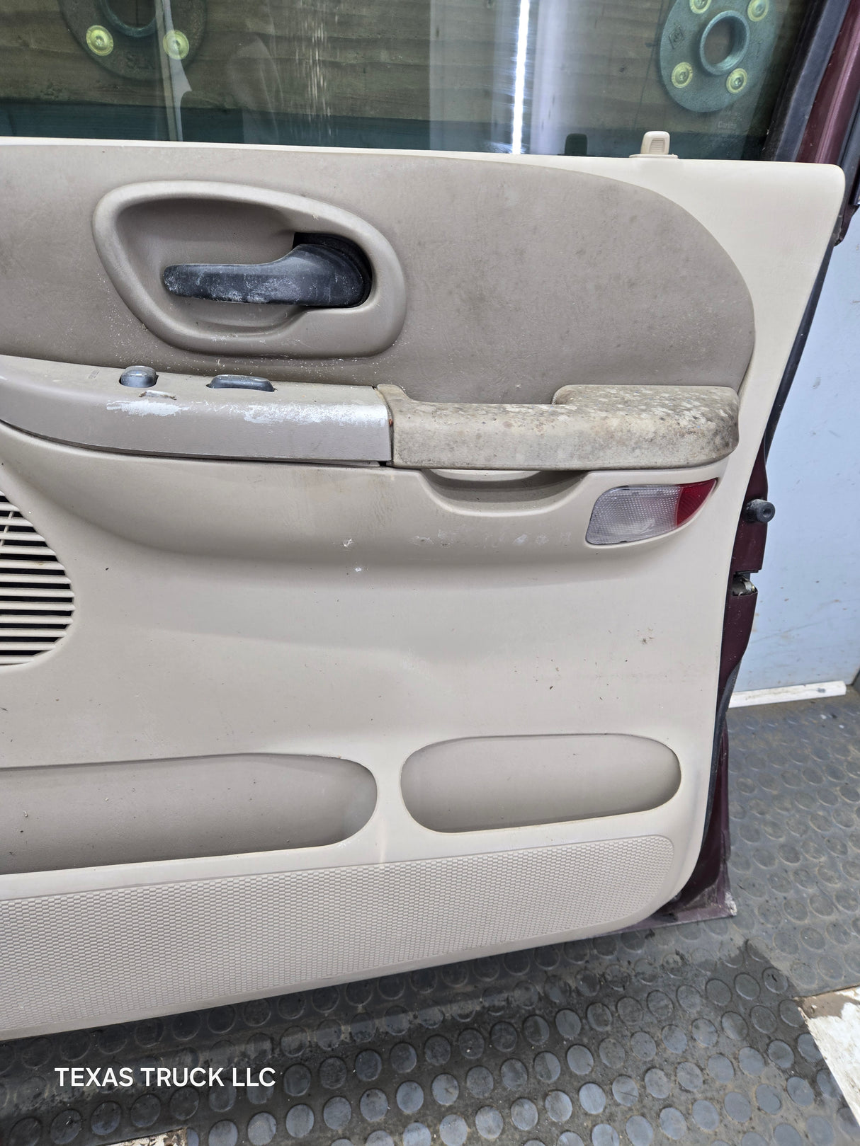 1997-2003 Ford F150 Crew Cab Passenger Side RH Front Door