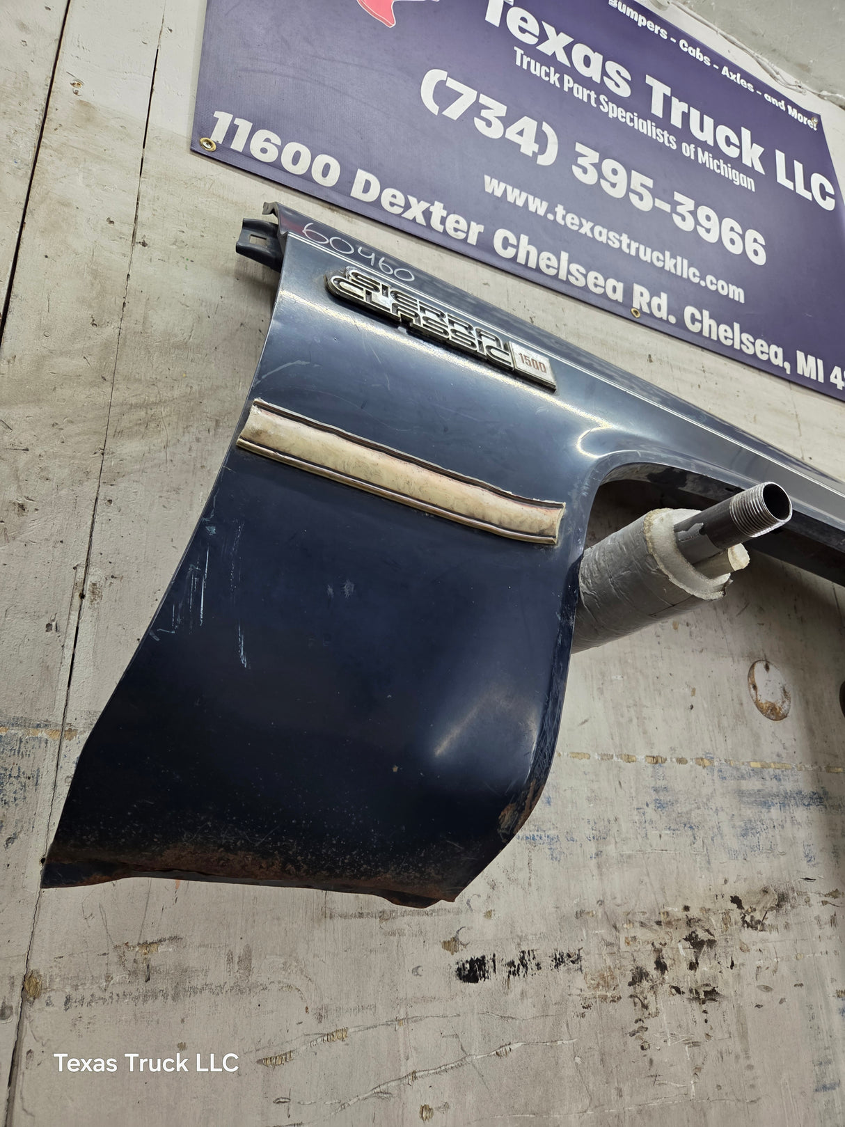 1981-1991 Chevrolet Silverado / GMC Sierra Square body PASSENGER FENDER C10 C20 C30 Suburban K5 K10 K20 Blazer