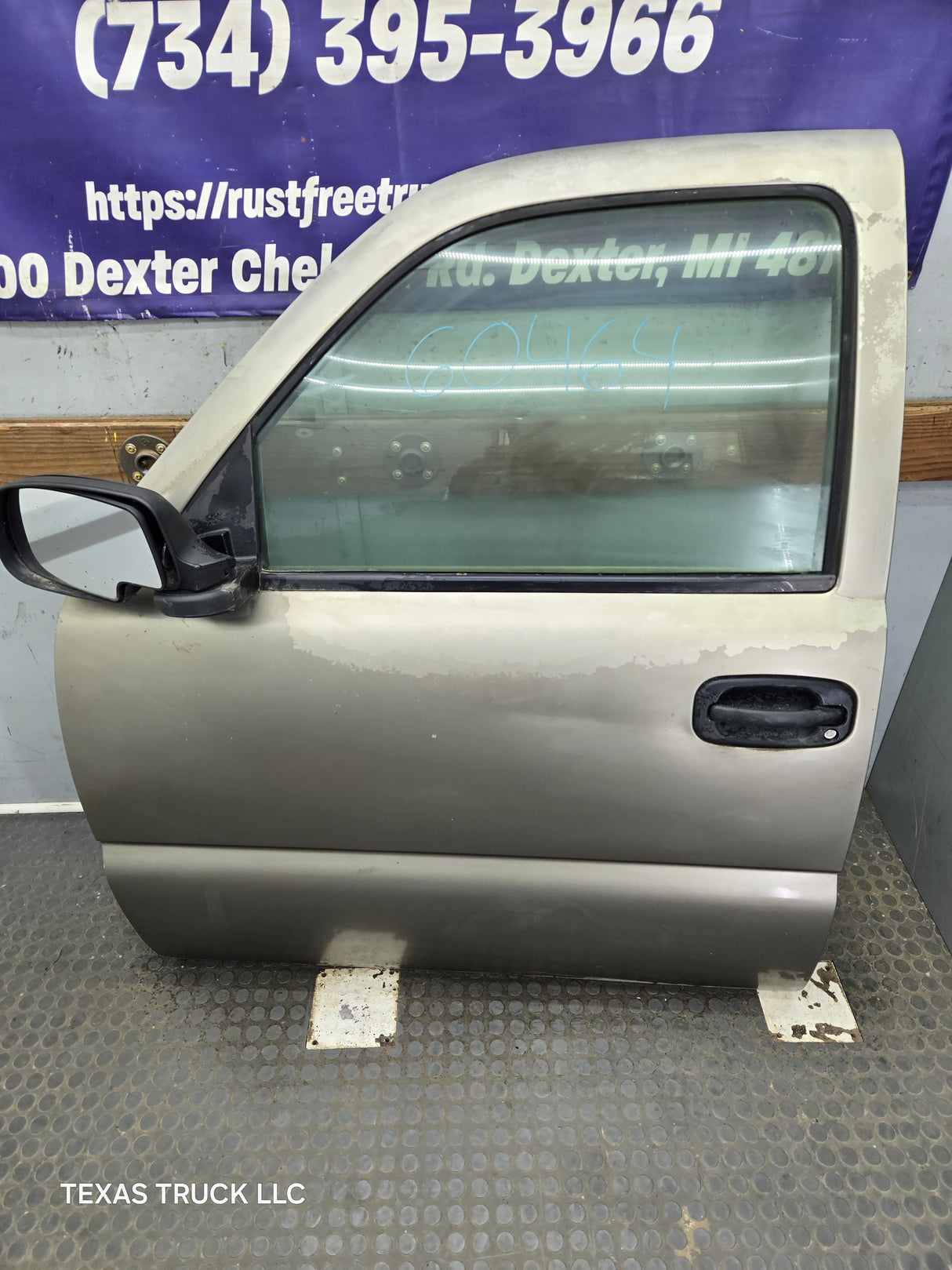 1999-2006 Chevrolet Silverado / GMC Sierra 1500 2500 3500 HD Front Driver Side Door LH