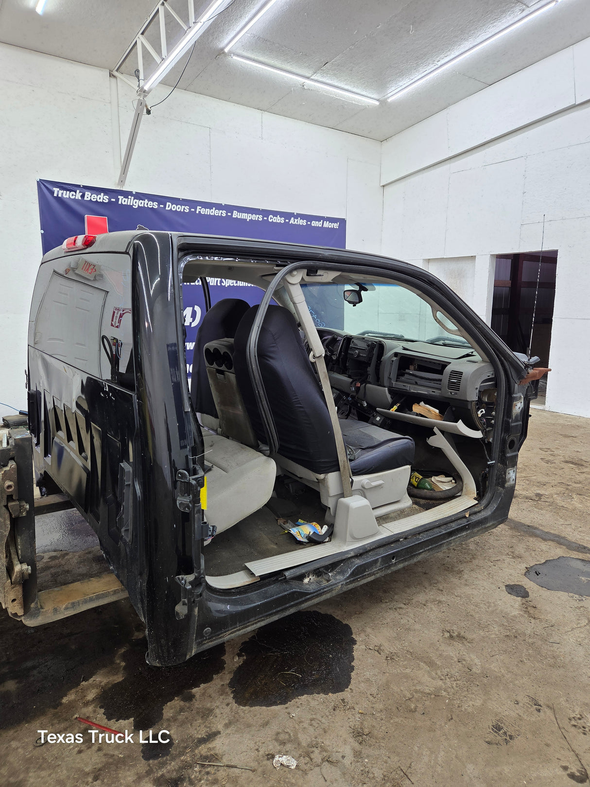 2007-2013 Chevrolet Silverado / GMC Sierra 1500 2500 3500 HD Extended Cab