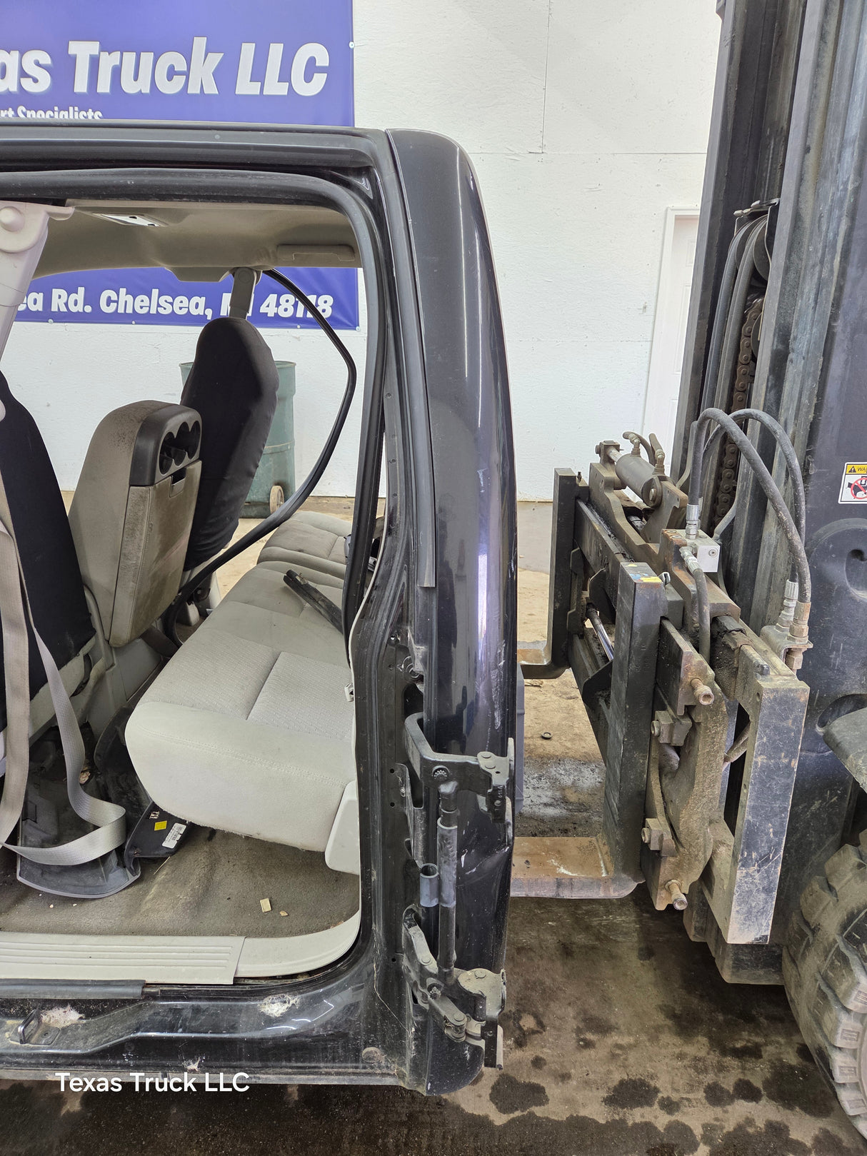 2007-2013 Chevrolet Silverado / GMC Sierra 1500 2500 3500 HD Extended Cab