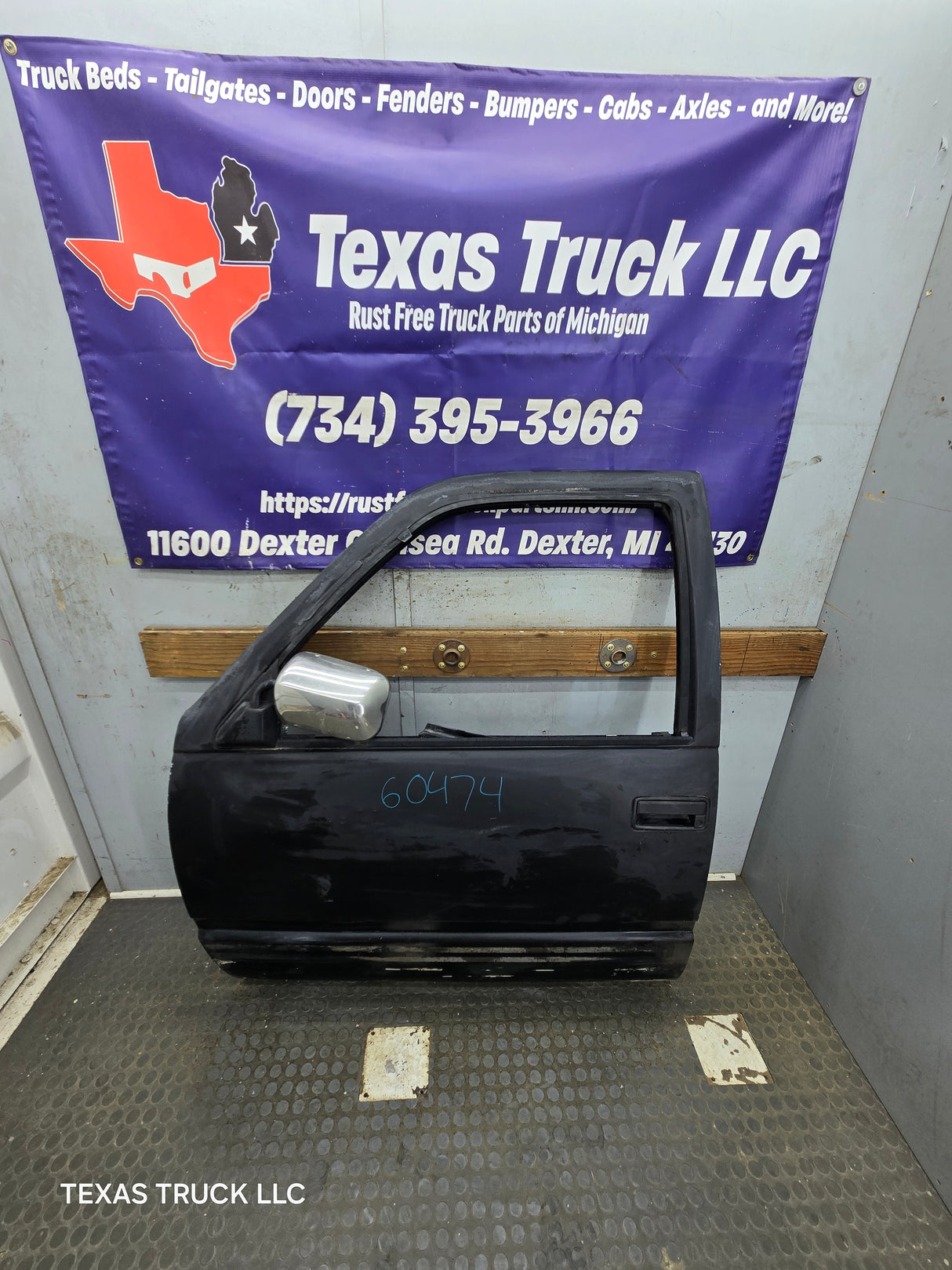 1988-2000 Chevrolet Silverado Suburban GMC Sierra LH Front Driver Side Door
