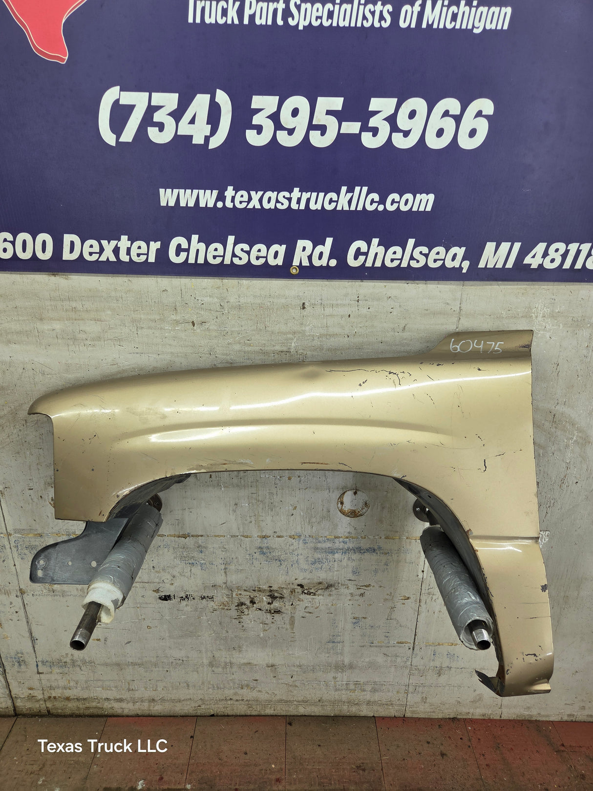 1999-2002 Chevrolet Silverado / Tahoe / Suburban 1500 2500 3500 HD LH Driver Side Front Fender