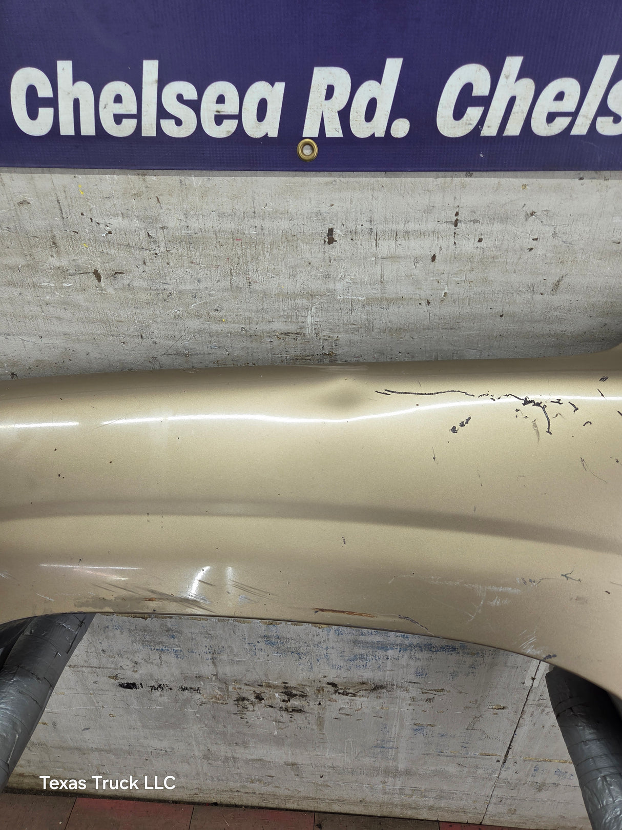 1999-2002 Chevrolet Silverado / Tahoe / Suburban 1500 2500 3500 HD LH Driver Side Front Fender
