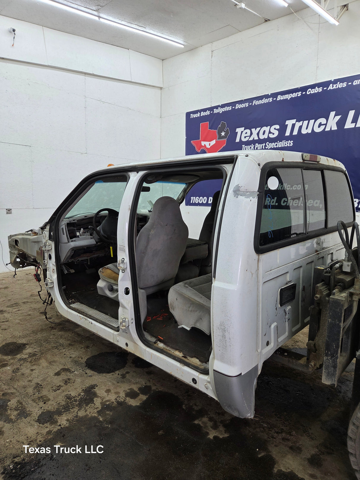 1999-2007 Ford Super Duty F250 F350 F450 F550 XLT 4 Door Crew Cab
