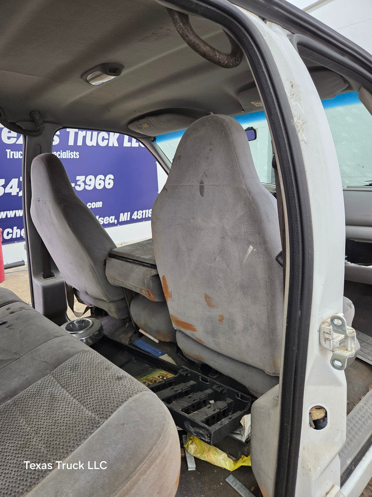 1999-2007 Ford Super Duty F250 F350 F450 F550 XLT 4 Door Crew Cab