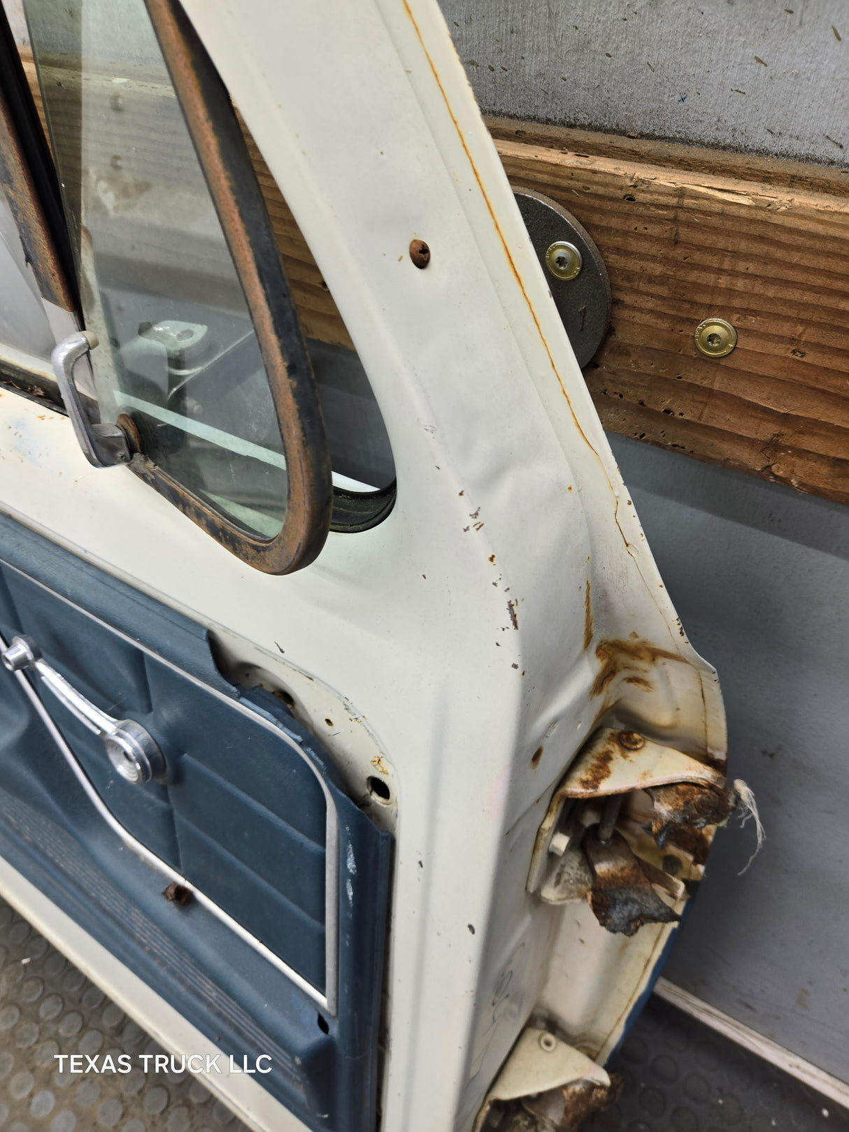 1973-1979 Ford F100 F150 F250 F350 LH Driver Side Front Door