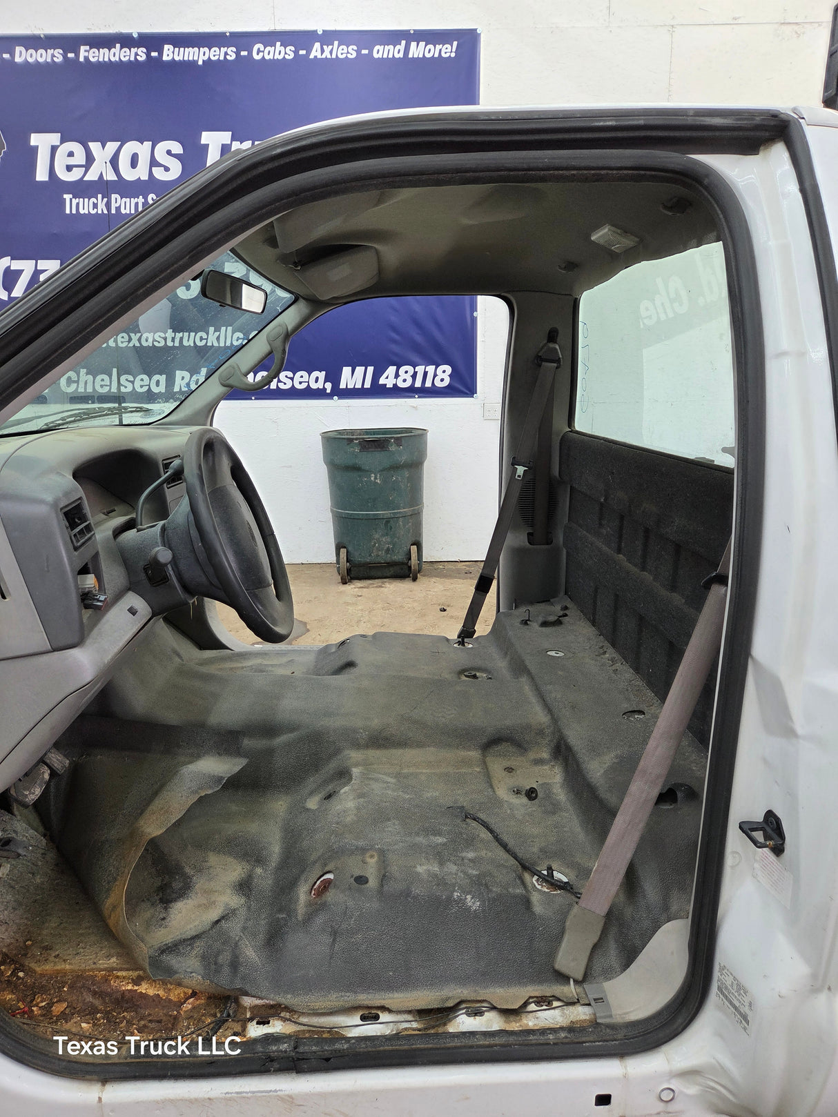 1999-2007 Ford Super Duty F250 F350 F450 F550 2 Door Regular Cab