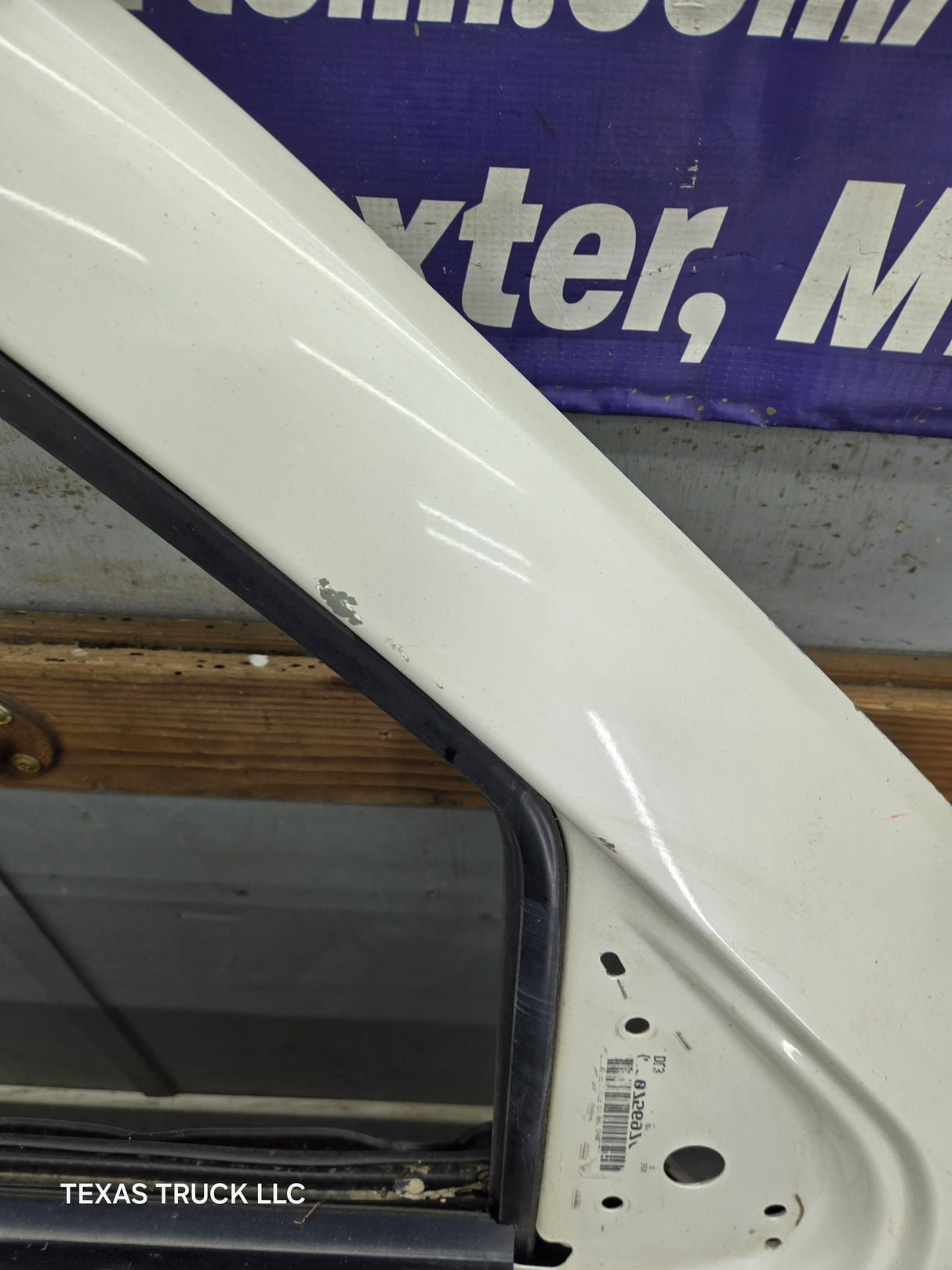 2007-2013 Chevrolet Silverado / GMC Sierra 1500 25000 3500 HD LH Front Passenger Side Door