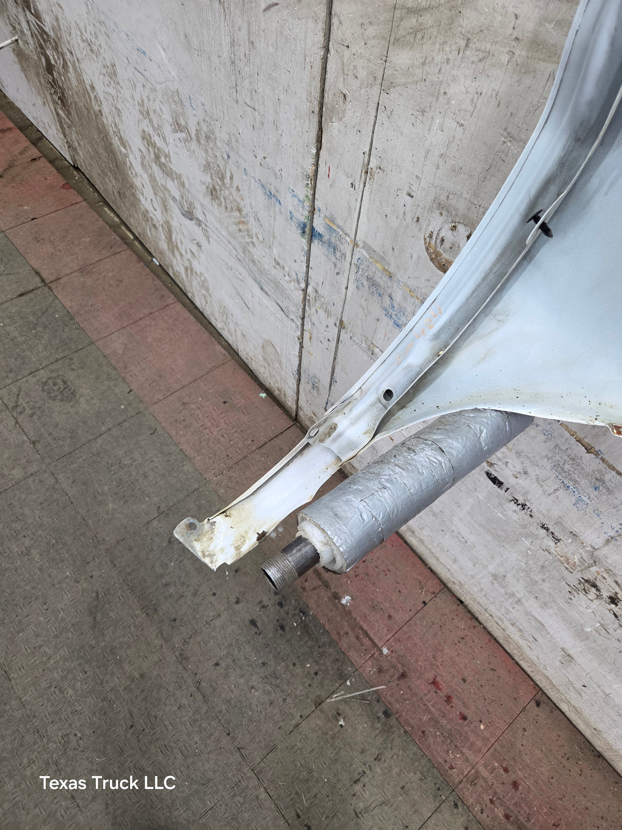 2003-2005 Dodge Ram 3rd Gen 1500 2500 3500 LH Driver Side Fender - Bright White