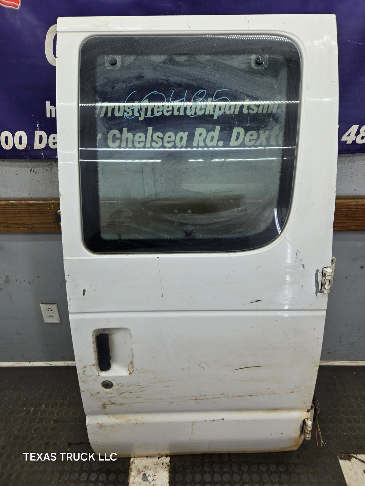 1992–2014 Ford Econoline E-150 E-250 E-350 E-450 E-550 Front Side Door