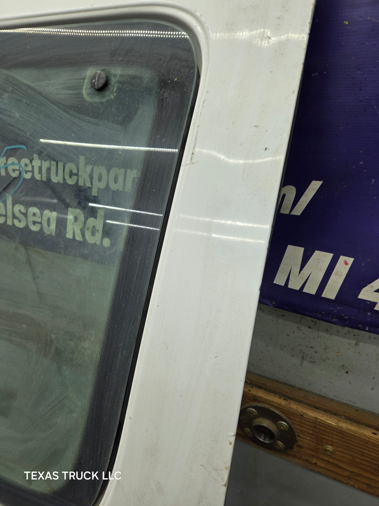 1992–2014 Ford Econoline E-150 E-250 E-350 E-450 E-550 Front Side Door
