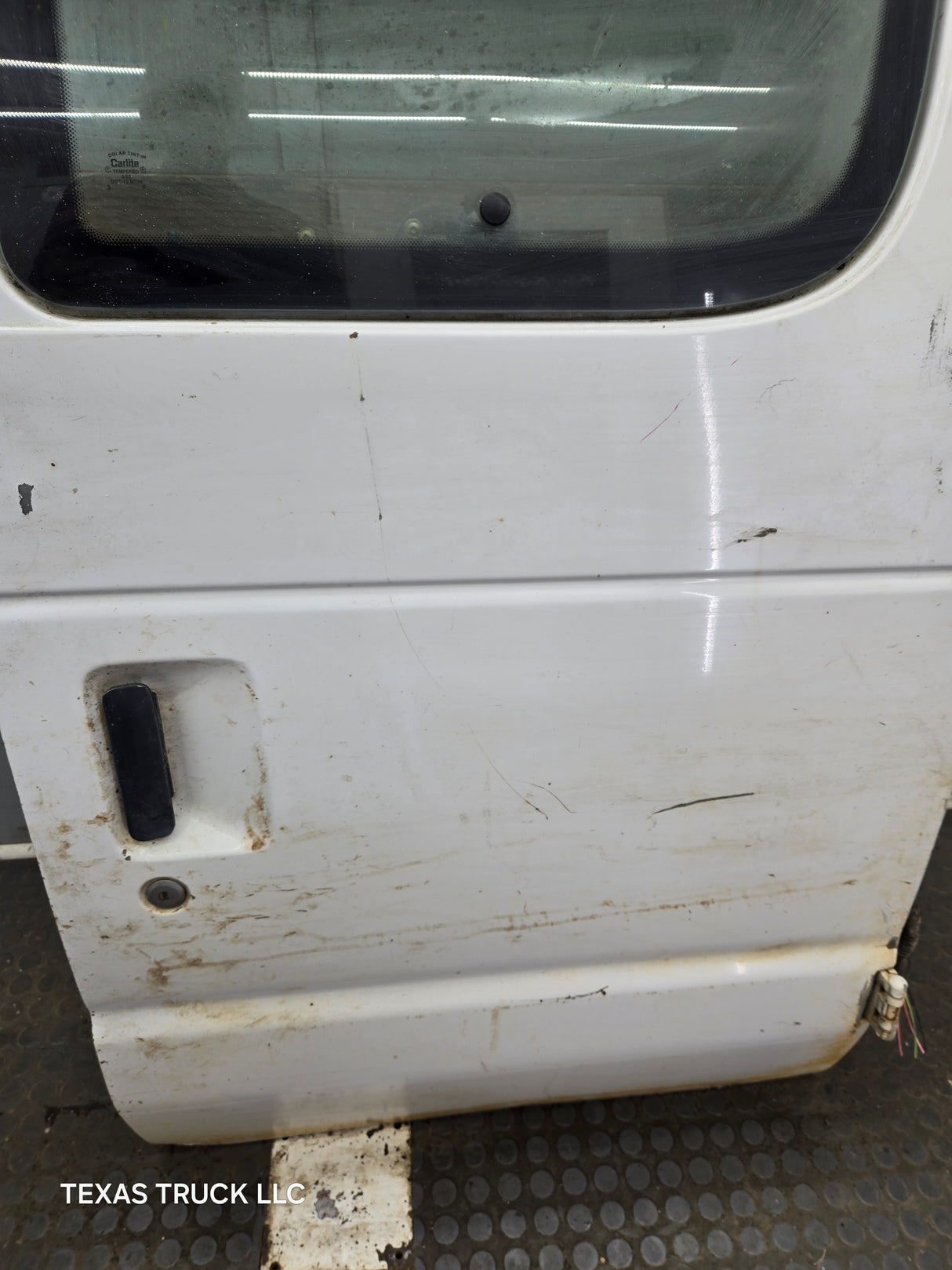 1992–2014 Ford Econoline E-150 E-250 E-350 E-450 E-550 Front Side Door