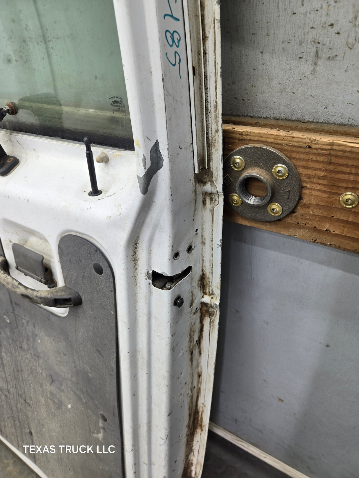 1992–2014 Ford Econoline E-150 E-250 E-350 E-450 E-550 Front Side Door