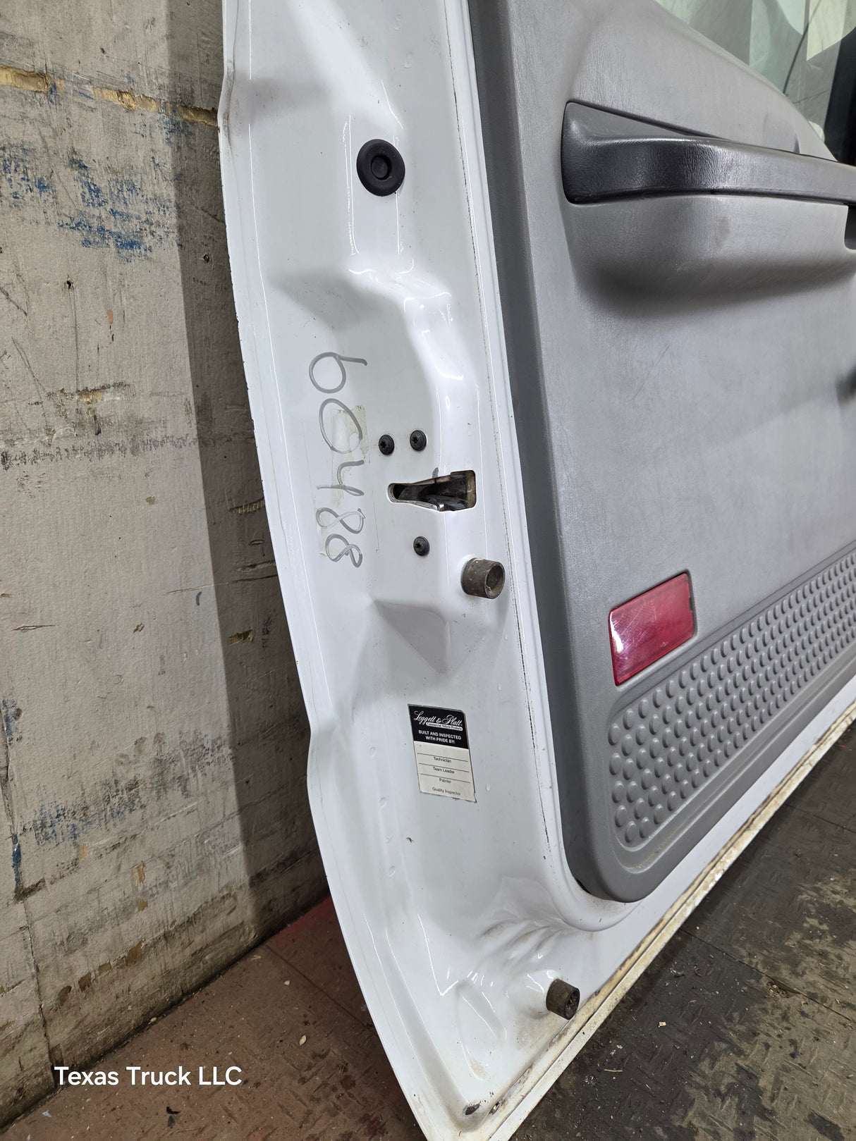 1999-2011 Ford Super Duty LH Driver Side Front Door F250 F350 F450 F550
