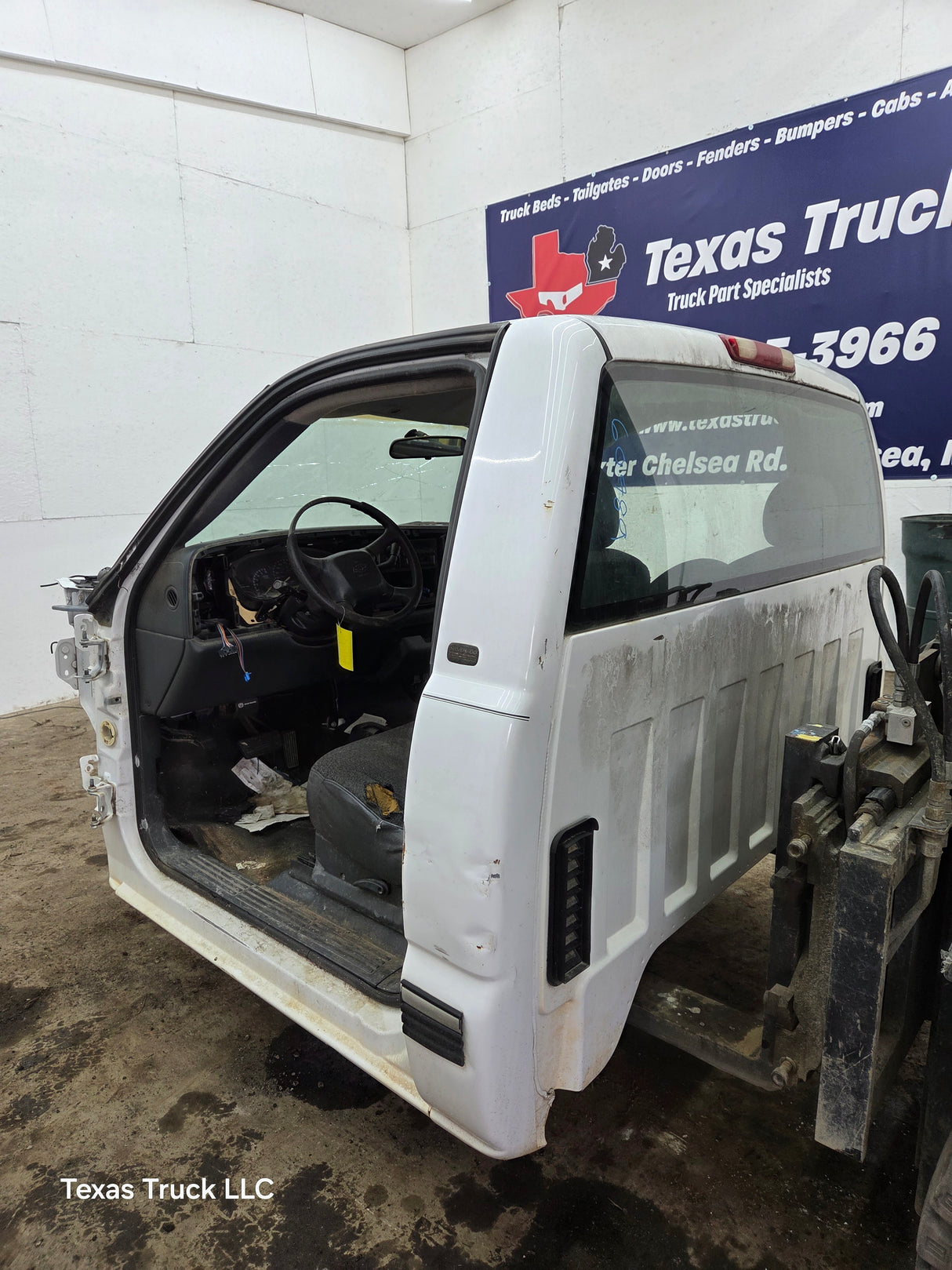 1999-2007 Chevrolet Silverado / GMC Sierra 1500 2500 HD 3500HD Regular Cab Body