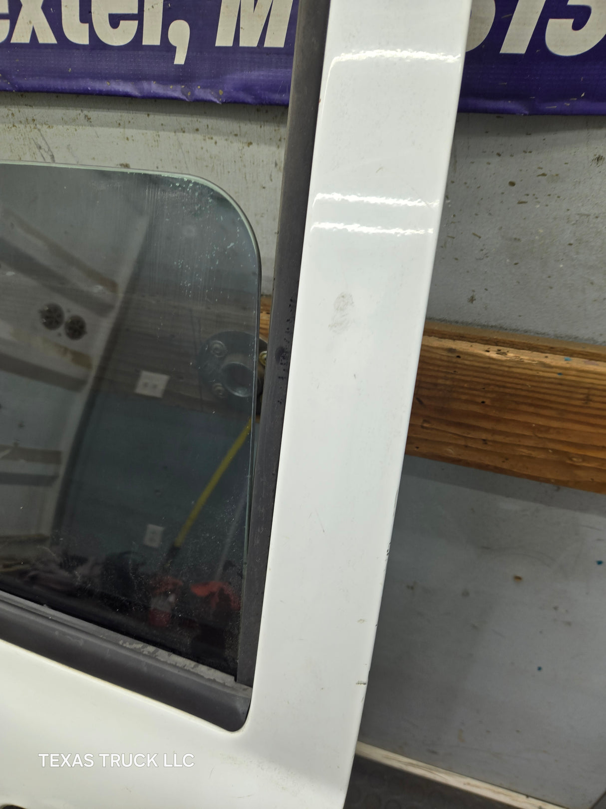 1999-2006 Chevrolet Silverado / GMC Sierra 1500 2500 3500 HD Front Driver Side Door LH