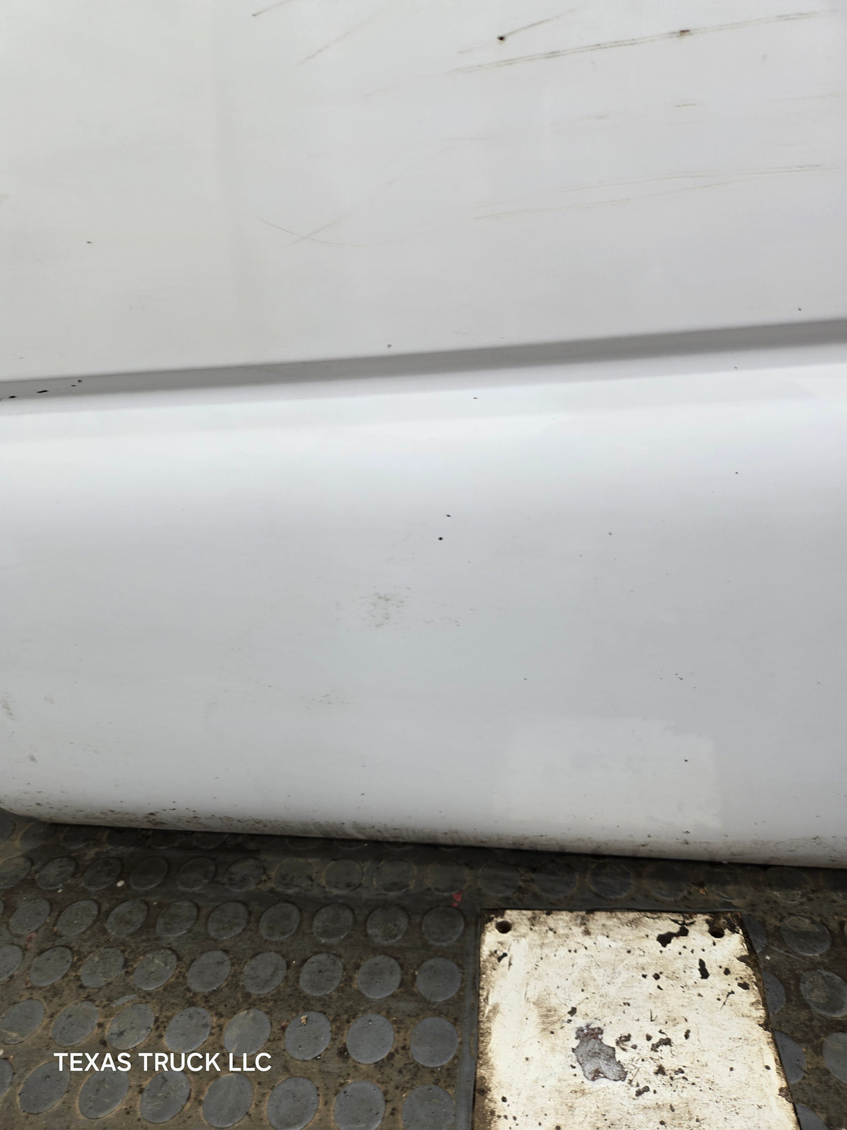 1999-2006 Chevrolet Silverado / GMC Sierra 1500 2500 3500 HD Front Driver Side Door LH
