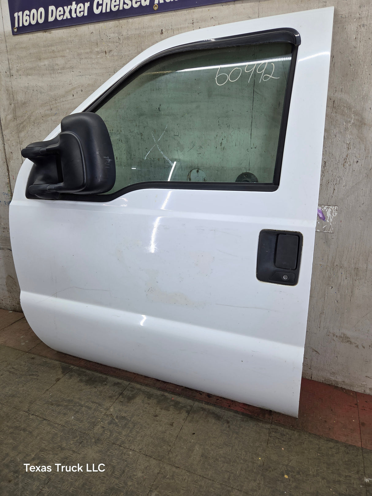 1999-2011 Ford Super Duty LH Driver Side Front Door F250 F350 F450 F550