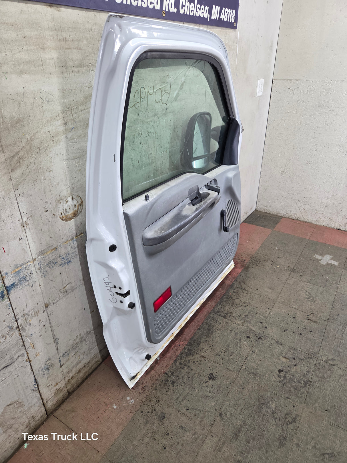 1999-2011 Ford Super Duty LH Driver Side Front Door F250 F350 F450 F550
