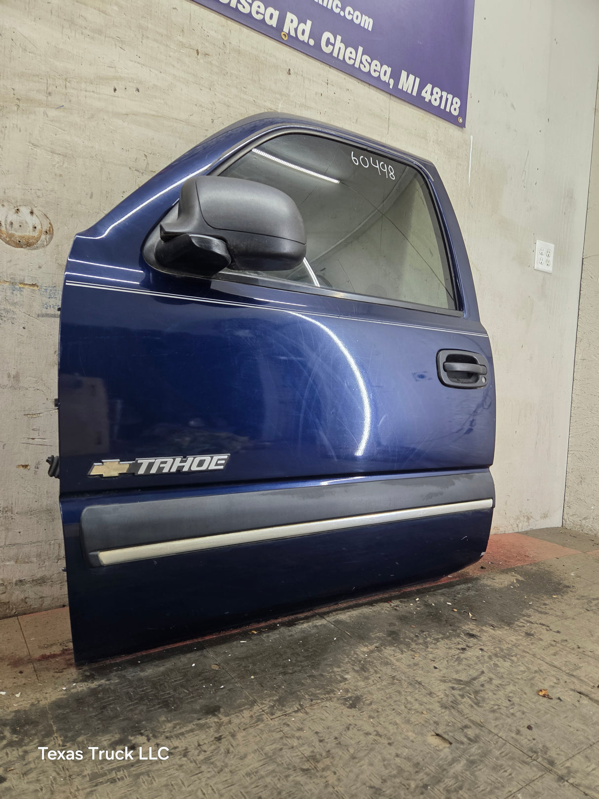 1999-2006 Chevrolet Silverado / GMC Sierra 1500 2500 3500 HD Front Driver Side Door