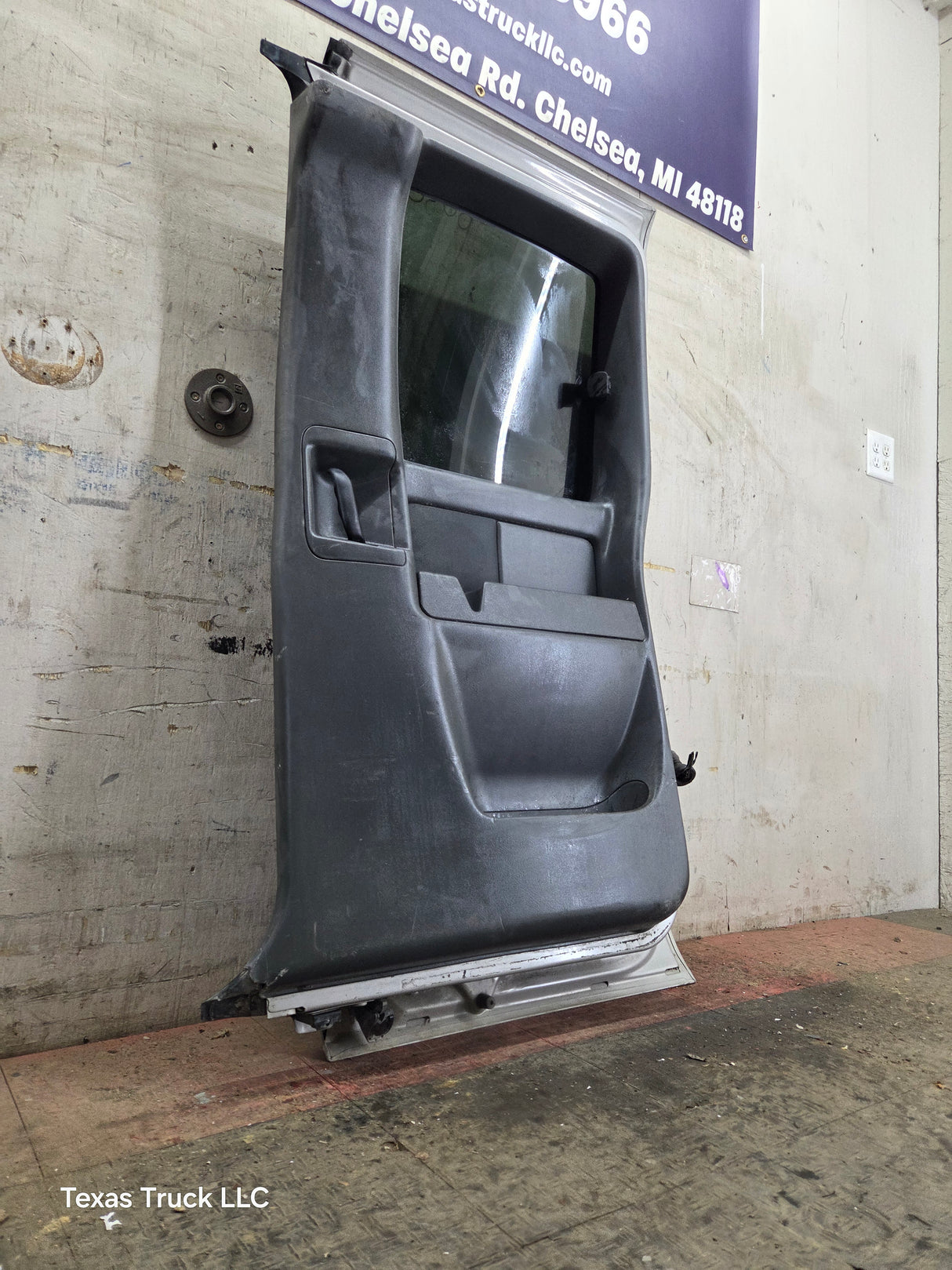 1999-2006 Chevrolet Silverado / GMC Sierra 1500 2500 3500 HD Rear Passenger side Extended Cab Rear Door