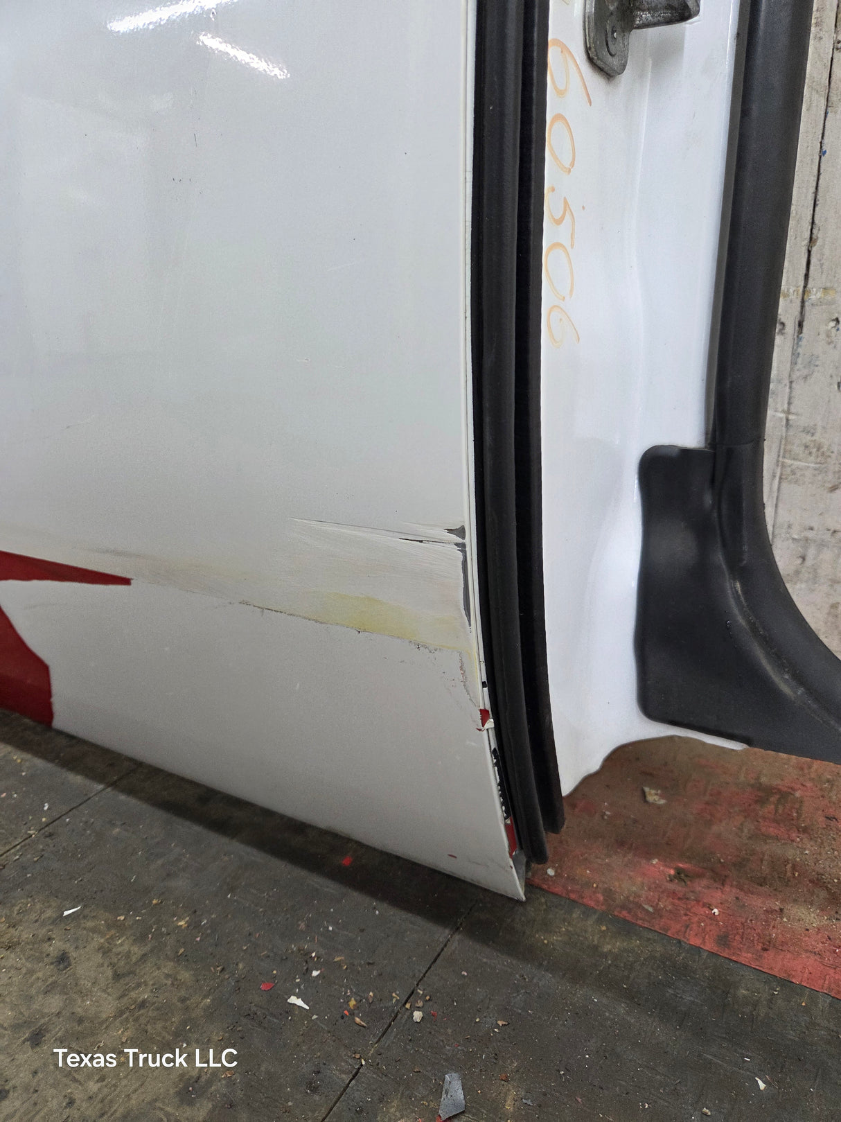 2007-2013 Chevrolet Silverado / GMC Sierra 1500 2500 3500 HD Passenger side Extended Cab RH Rear Door