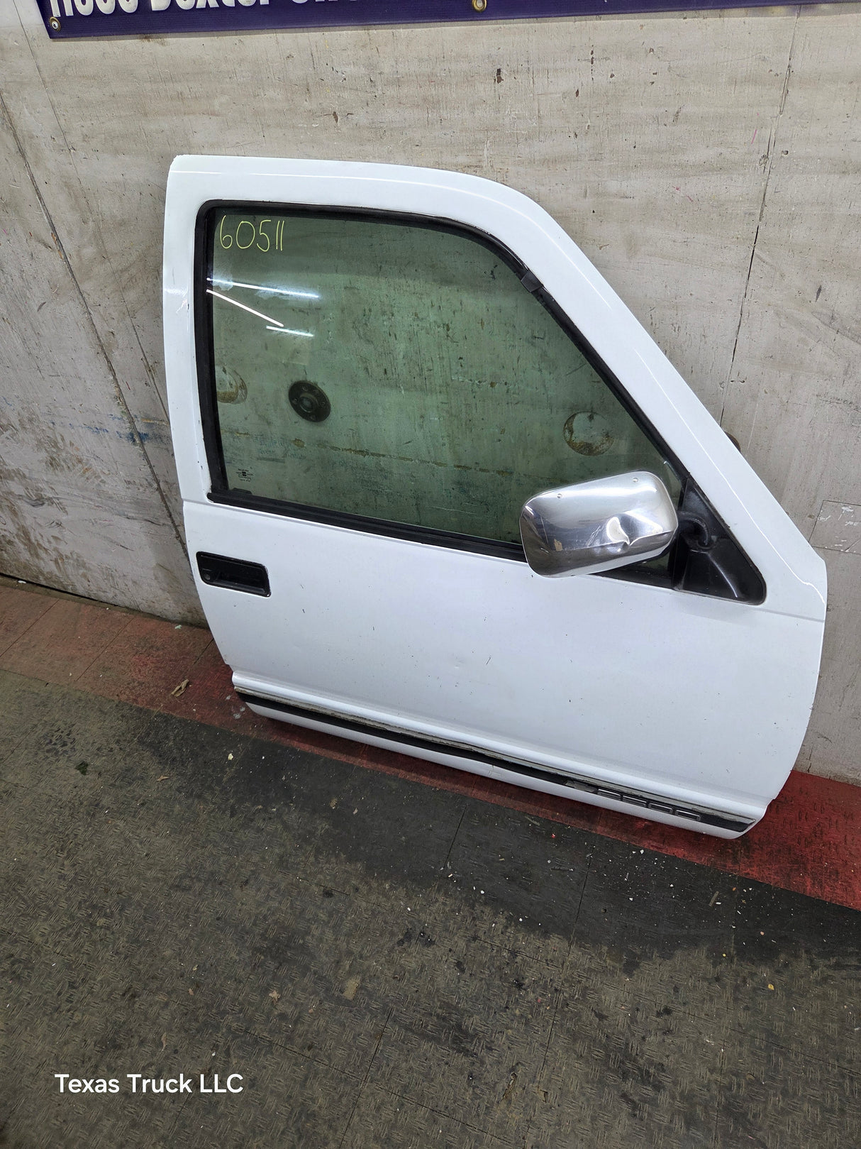 1988-2000 Chevrolet Silverado Suburban GMC Sierra RH Front Passenger Door