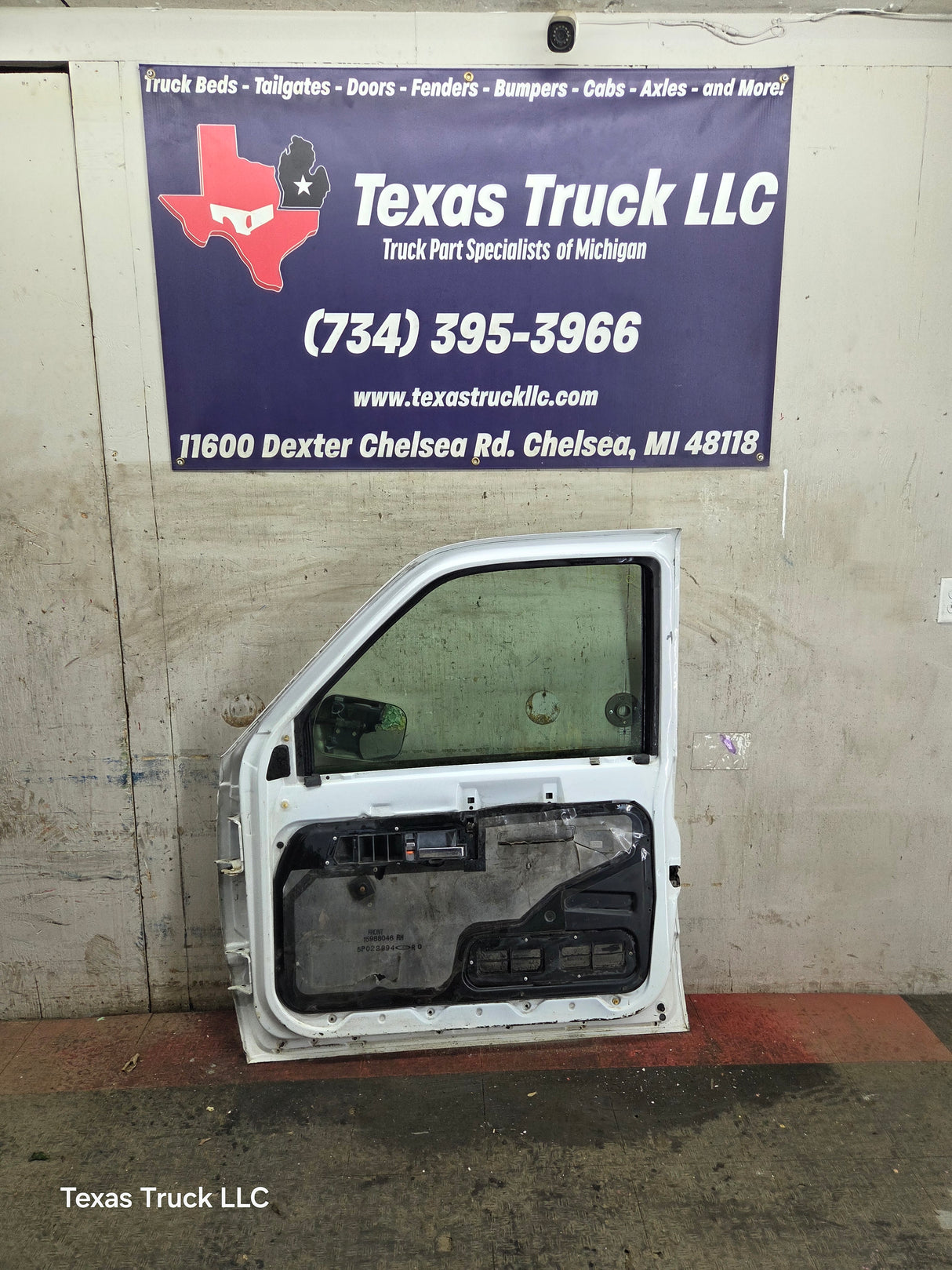1988-2000 Chevrolet Silverado Suburban GMC Sierra RH Front Passenger Door