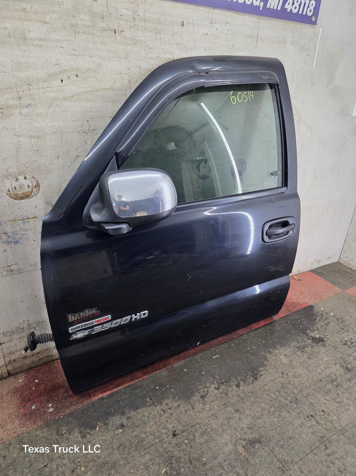 1999-2006 Chevrolet Silverado / GMC Sierra 1500 2500 3500 HD Front Driver Side Door LH
