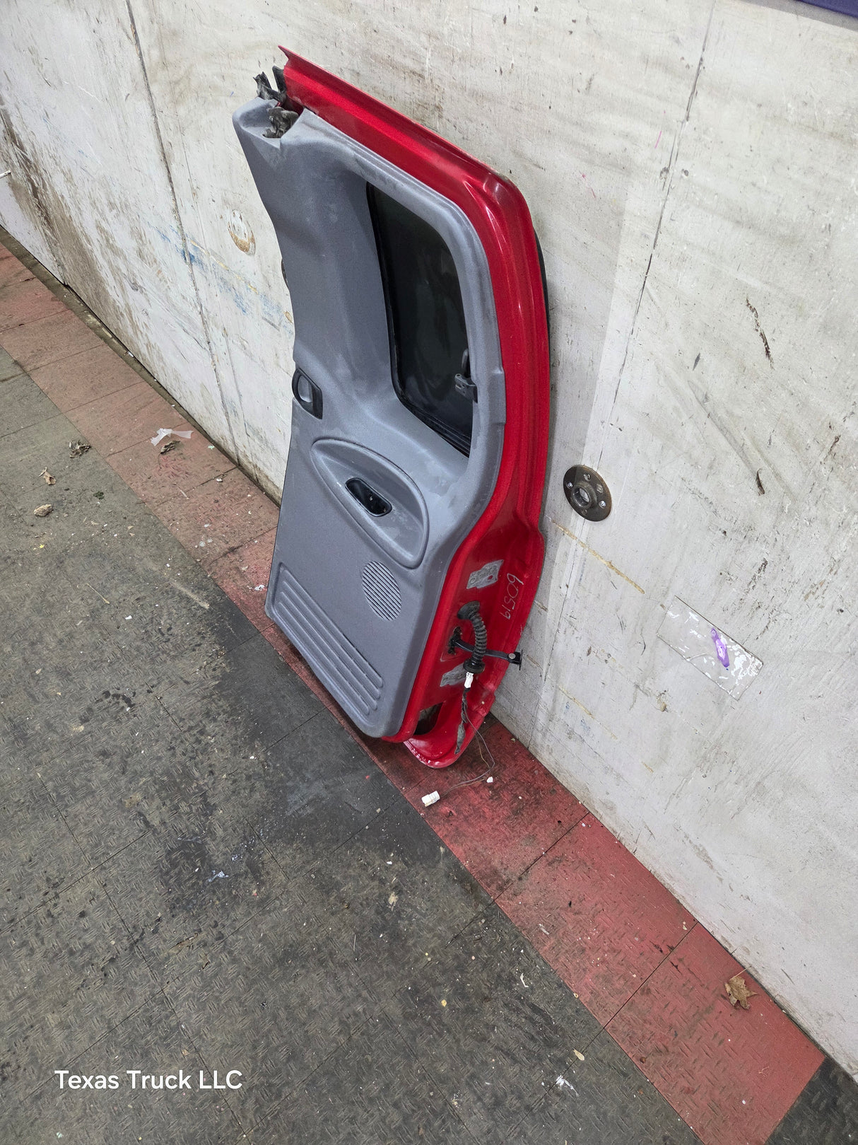 1988-2000 Chevrolet Silverado GMC Sierra RH Rear Extended Cab Passenger Side 3rd Door