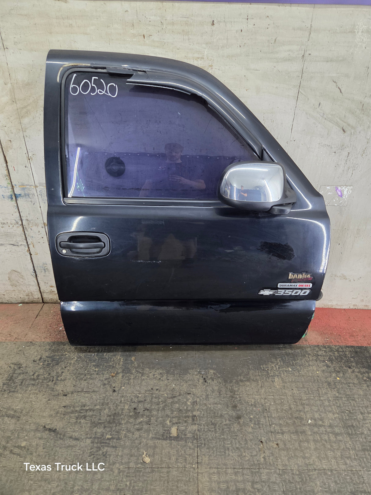 1999-2006 Chevrolet Silverado / GMC Sierra 1500 2500 3500 HD Front Passenger side Door RH