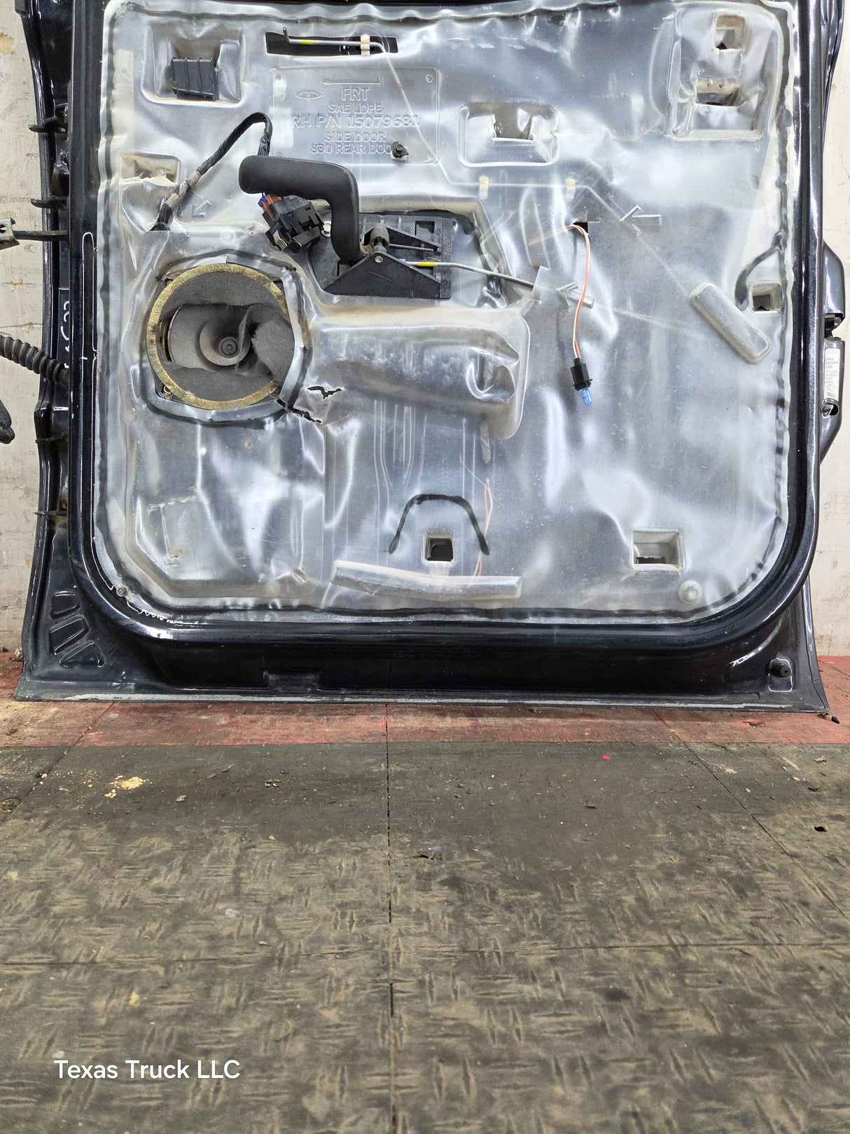 1999-2006 Chevrolet Silverado / GMC Sierra 1500 2500 3500 HD Rear Passenger side Crew Cab rear door