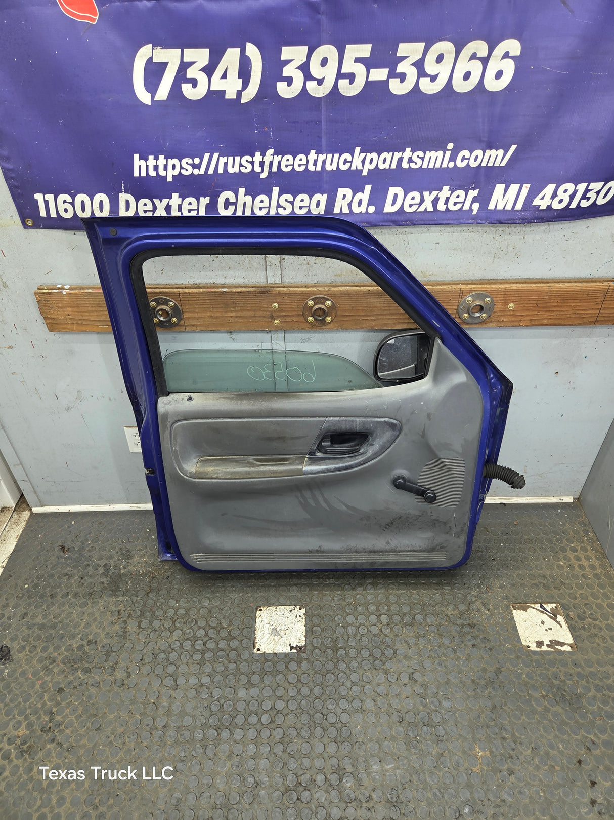 2003-2005 Ford Ranger Driver Side Front Left Hand Door