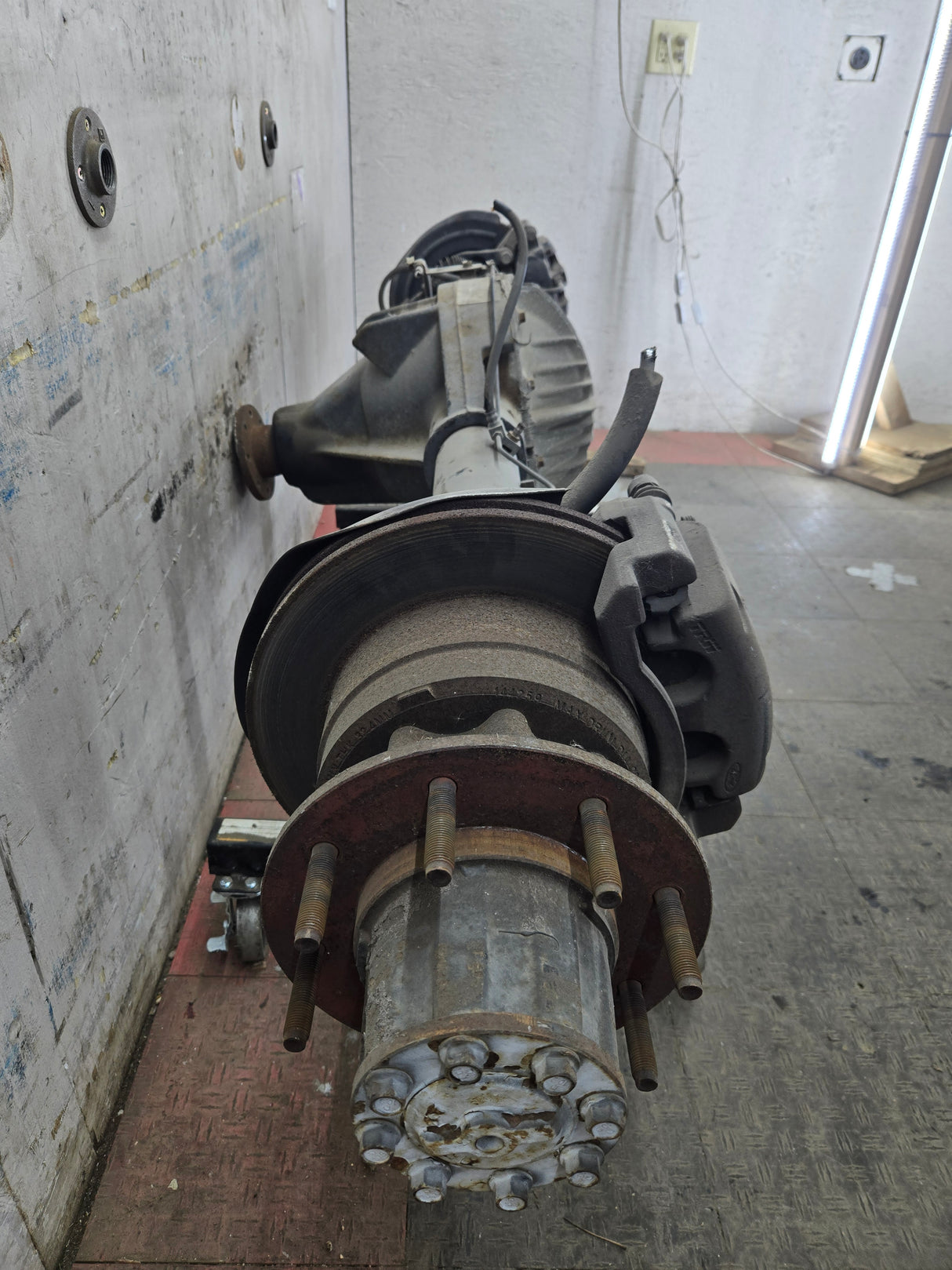 2008-2010 Ford Super Duty F350 Dually Rear Axle 4.10 Gear Ratio 175k Miles