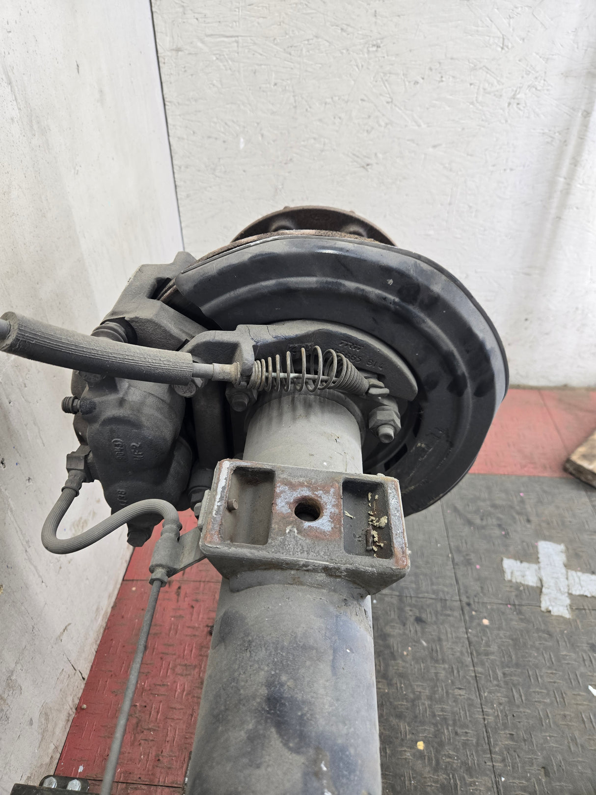 2008-2010 Ford Super Duty F350 Dually Rear Axle 4.10 Gear Ratio 175k Miles