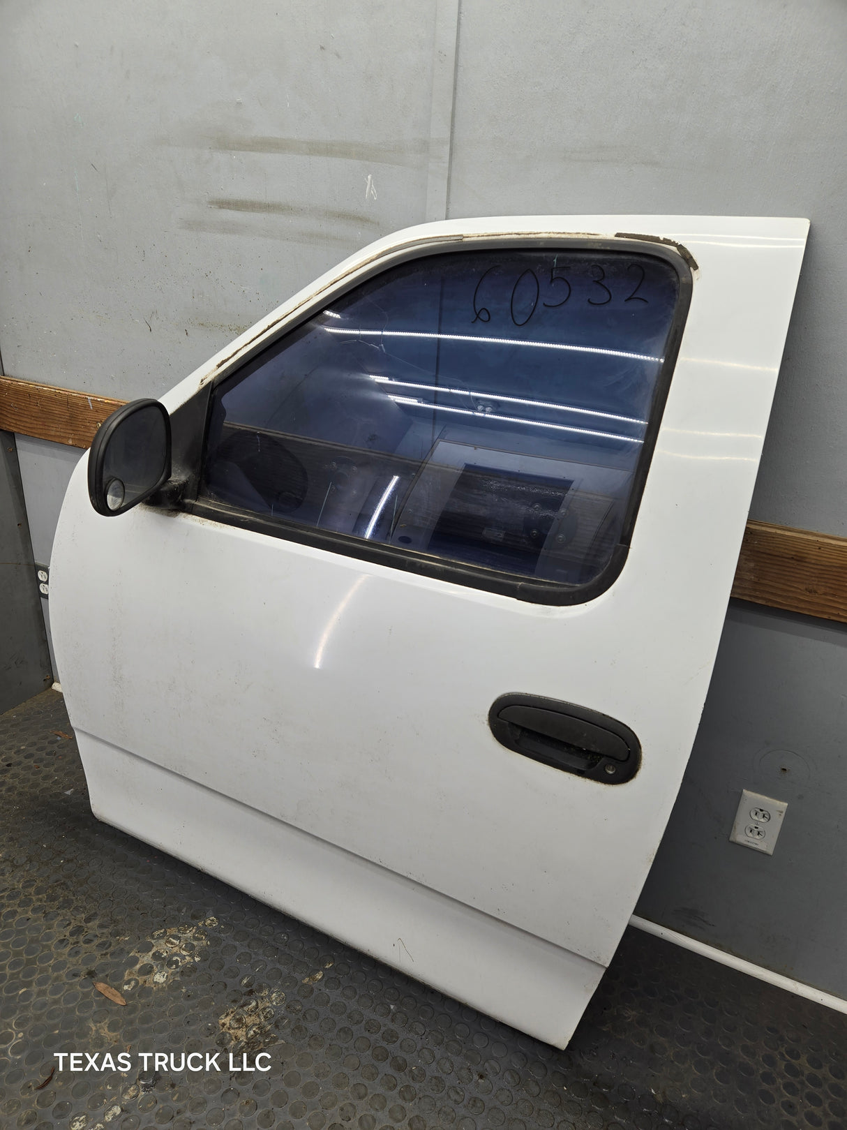 1997-2003 Ford F150 Extended / Regular Cab Driver Side LH Front Door