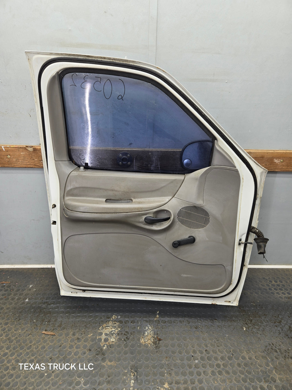 1997-2003 Ford F150 Extended / Regular Cab Driver Side LH Front Door