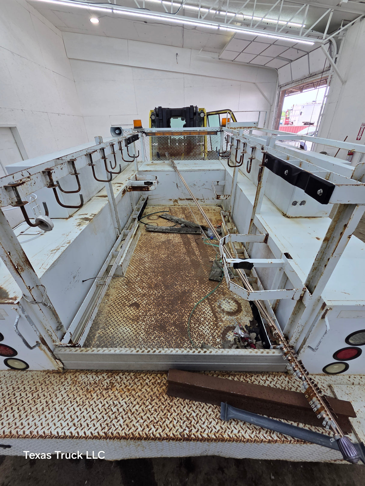 11' Steel Utility Service Body Utility Bed Universal For Dual Rear Wheel Truck