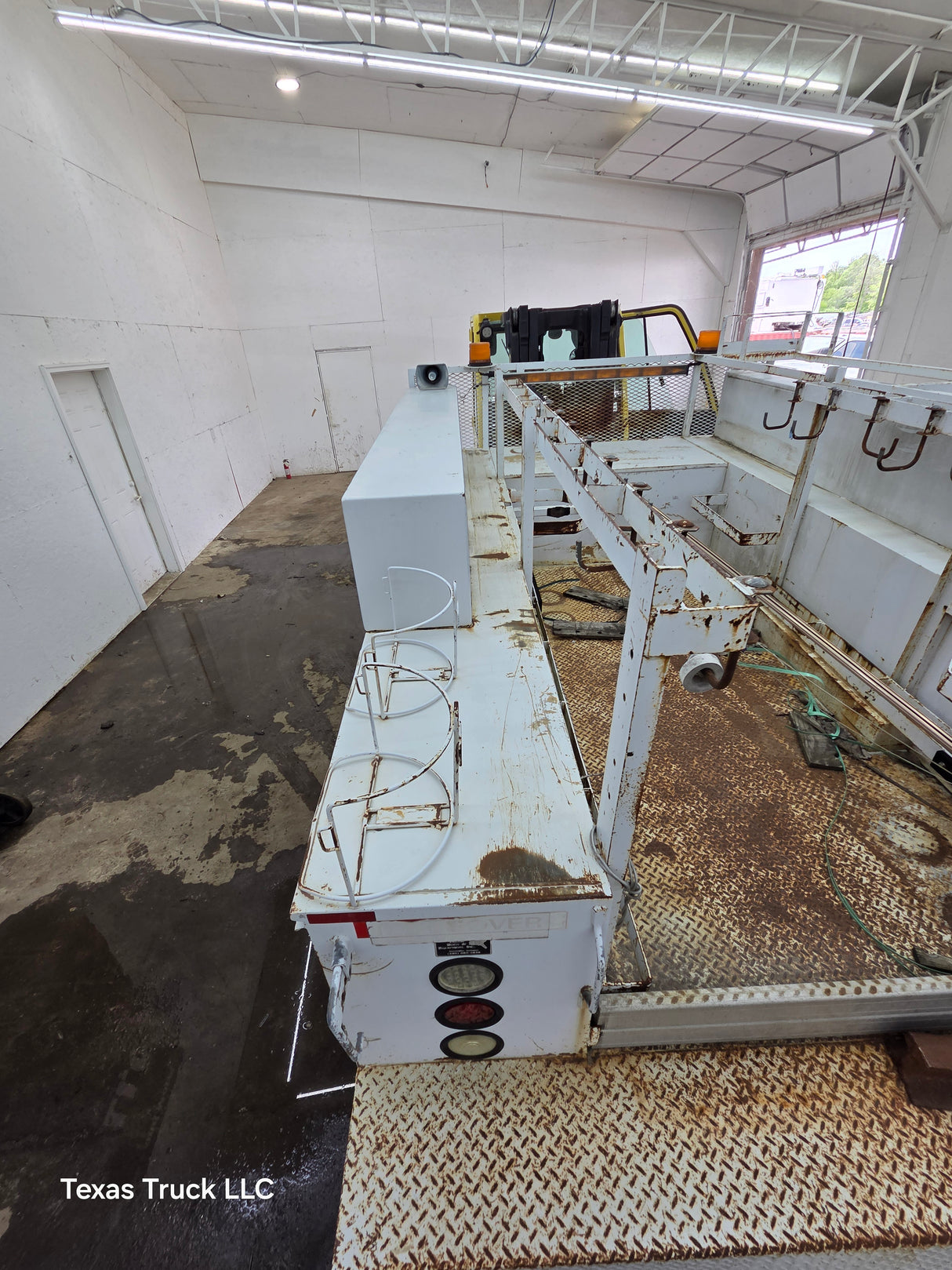 11' Steel Utility Service Body Utility Bed Universal For Dual Rear Wheel Truck