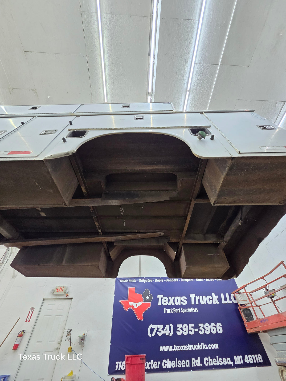 11' Steel Utility Service Body Utility Bed Universal For Dual Rear Wheel Truck