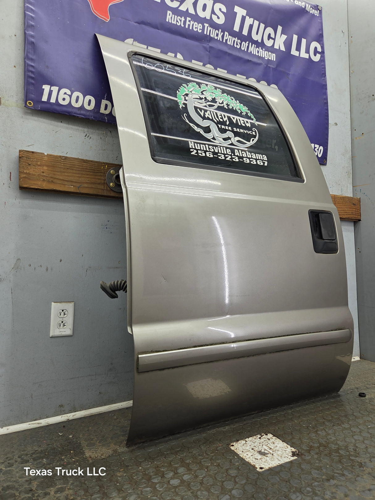 1999-2011 Ford Super Duty LH Driver Side Rear Crew Cab Door F250 F350 F450 F550