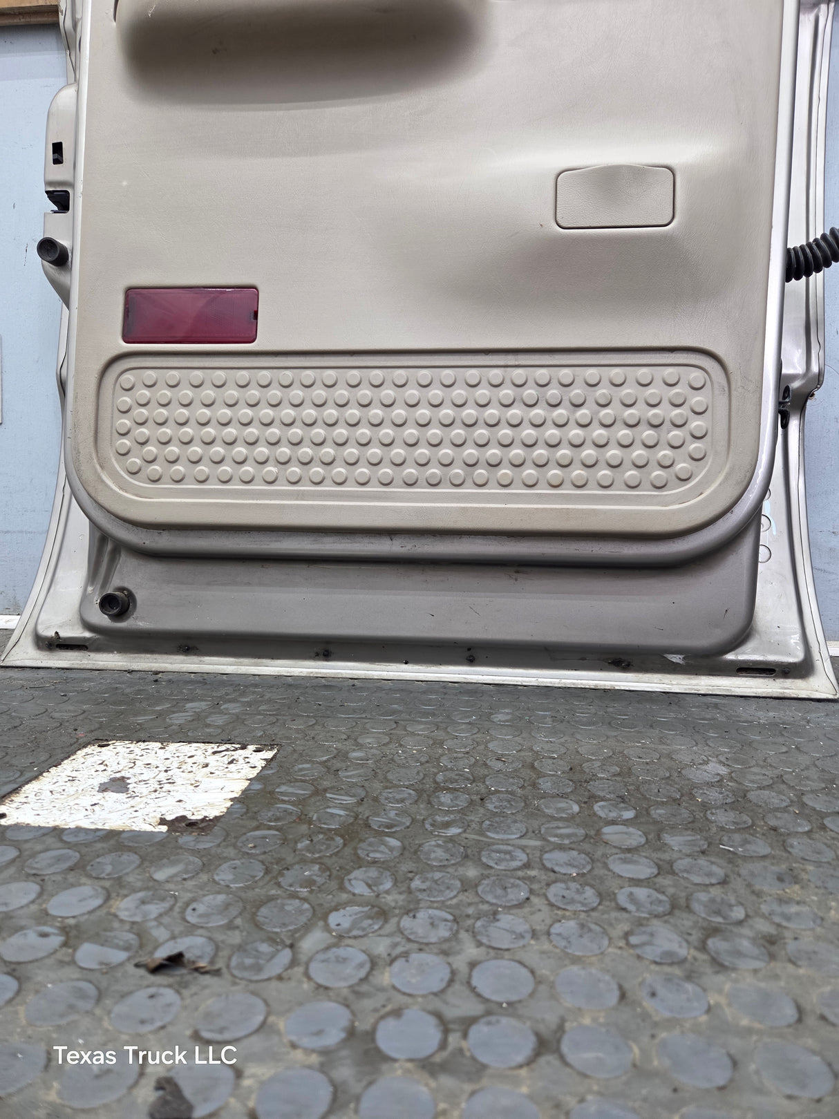1999-2011 Ford Super Duty LH Driver Side Rear Crew Cab Door F250 F350 F450 F550