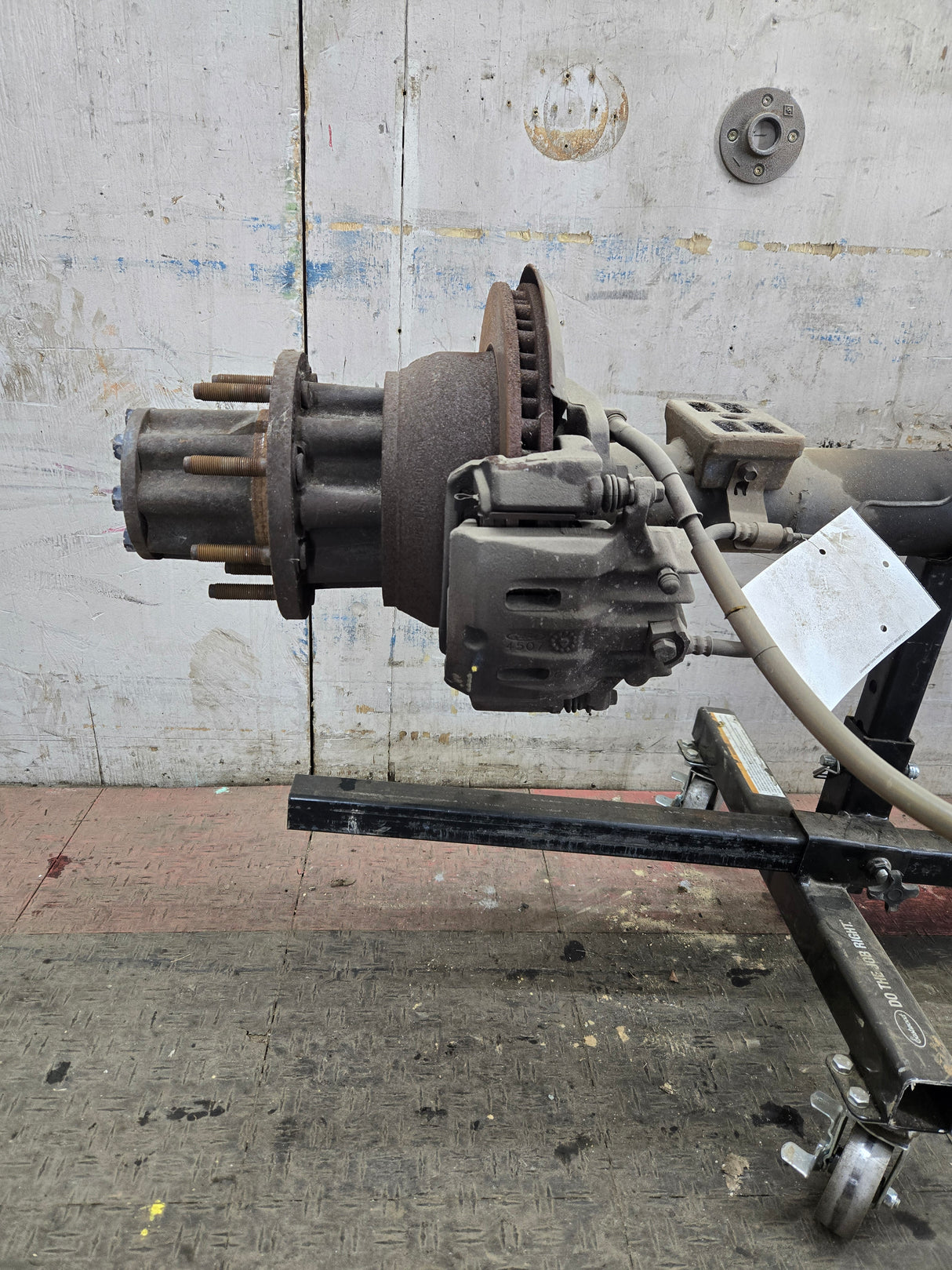 2002-2004 Ford Super Duty F350 Dually Rear Axle 3.73 Gear Ratio CAB CHASSIS