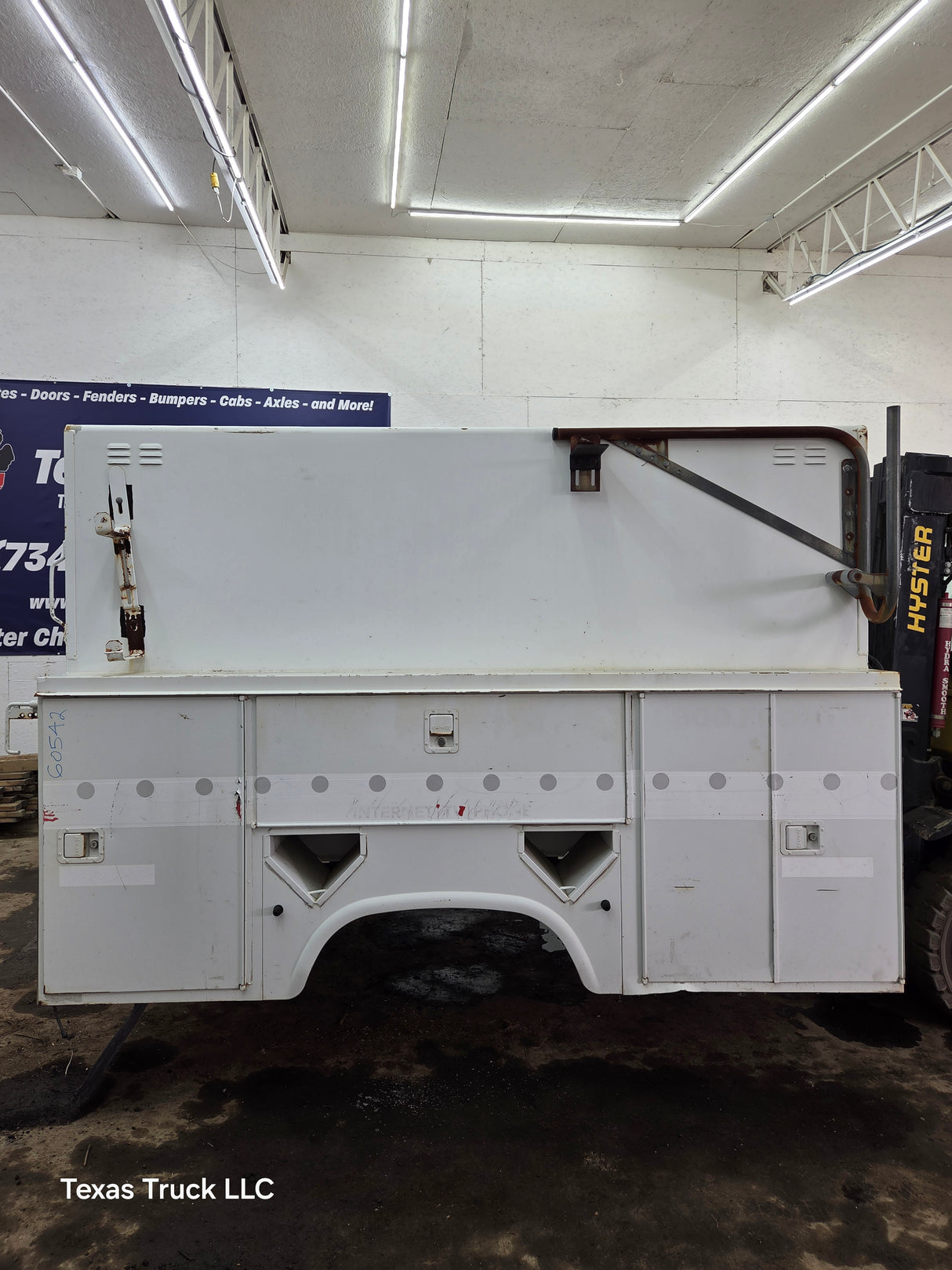 9' Steel High Rise Service Body For Dual Rear Wheel Truck Universal Utility Bed Built in Generator