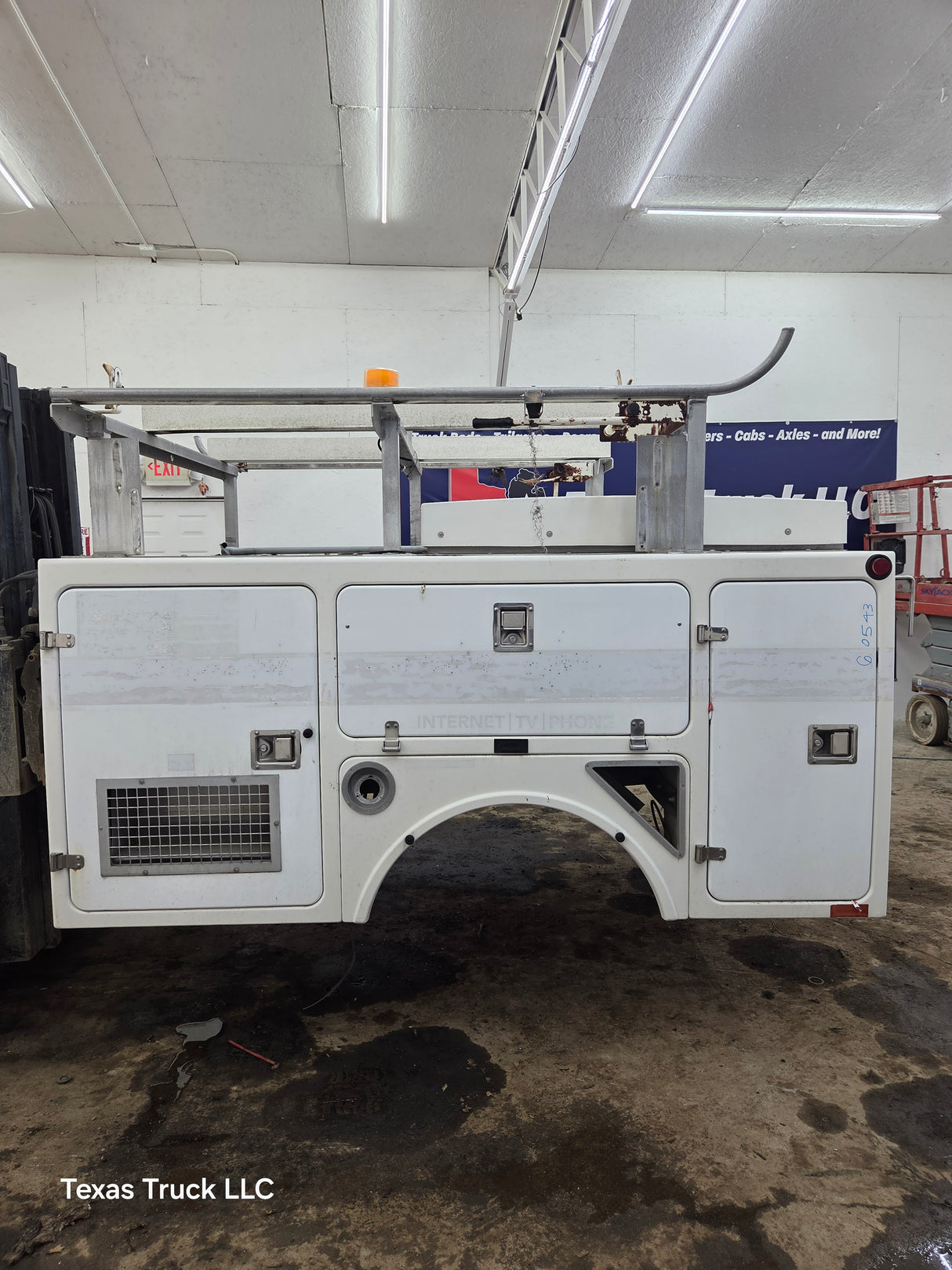 8' Fiberglass Utility Service Body With Generator Single Rear Wheel Truck Utility Bed Universal
