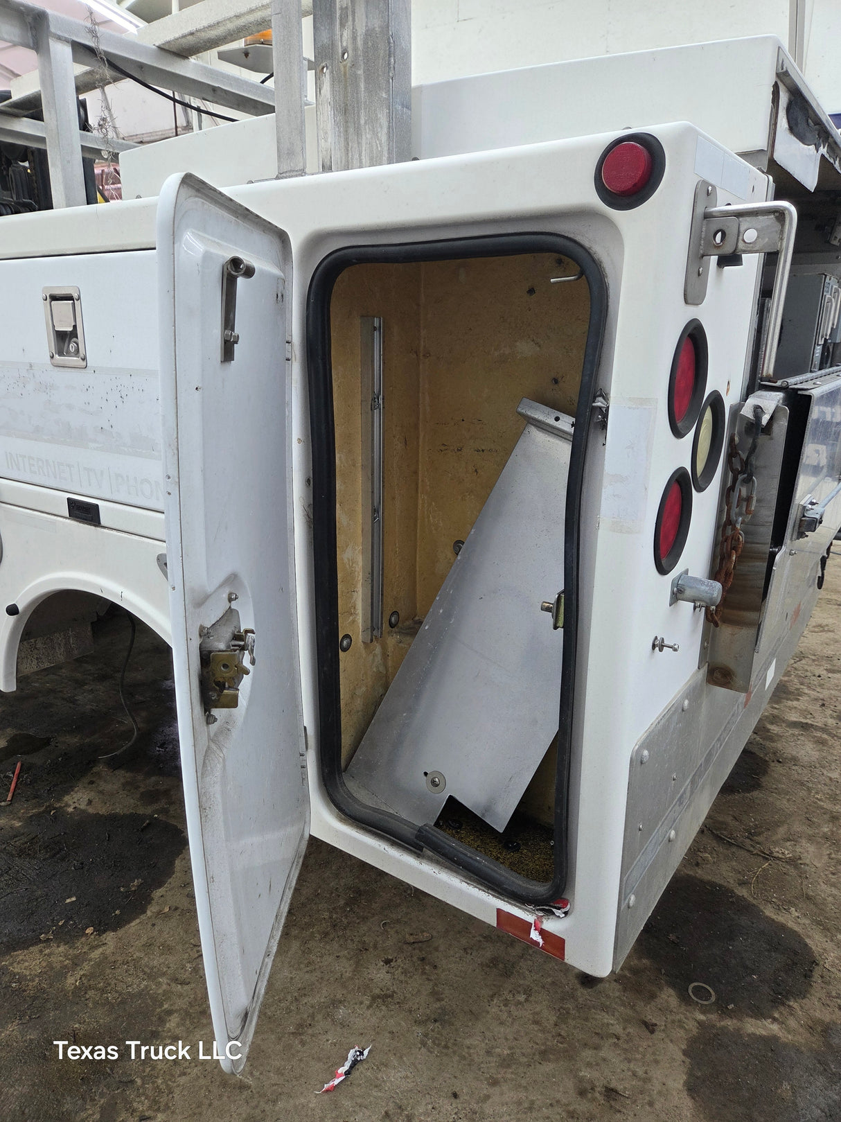 8' Fiberglass Utility Service Body With Generator Single Rear Wheel Truck Utility Bed Universal