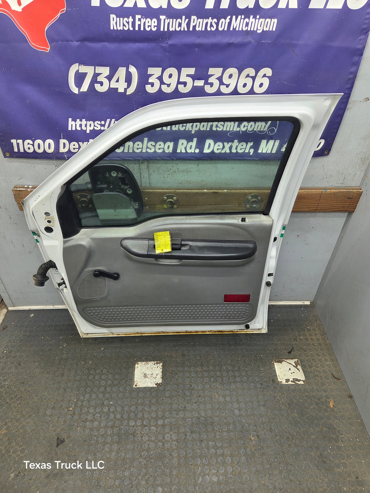 1999-2011 Ford Super Duty / Excursion Front Passenger Side RH Door F250 F350 F450 F550
