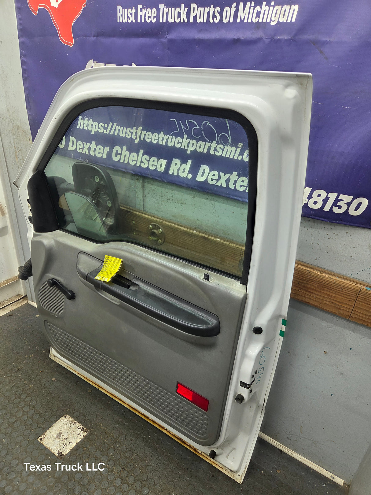 1999-2011 Ford Super Duty / Excursion Front Passenger Side RH Door F250 F350 F450 F550