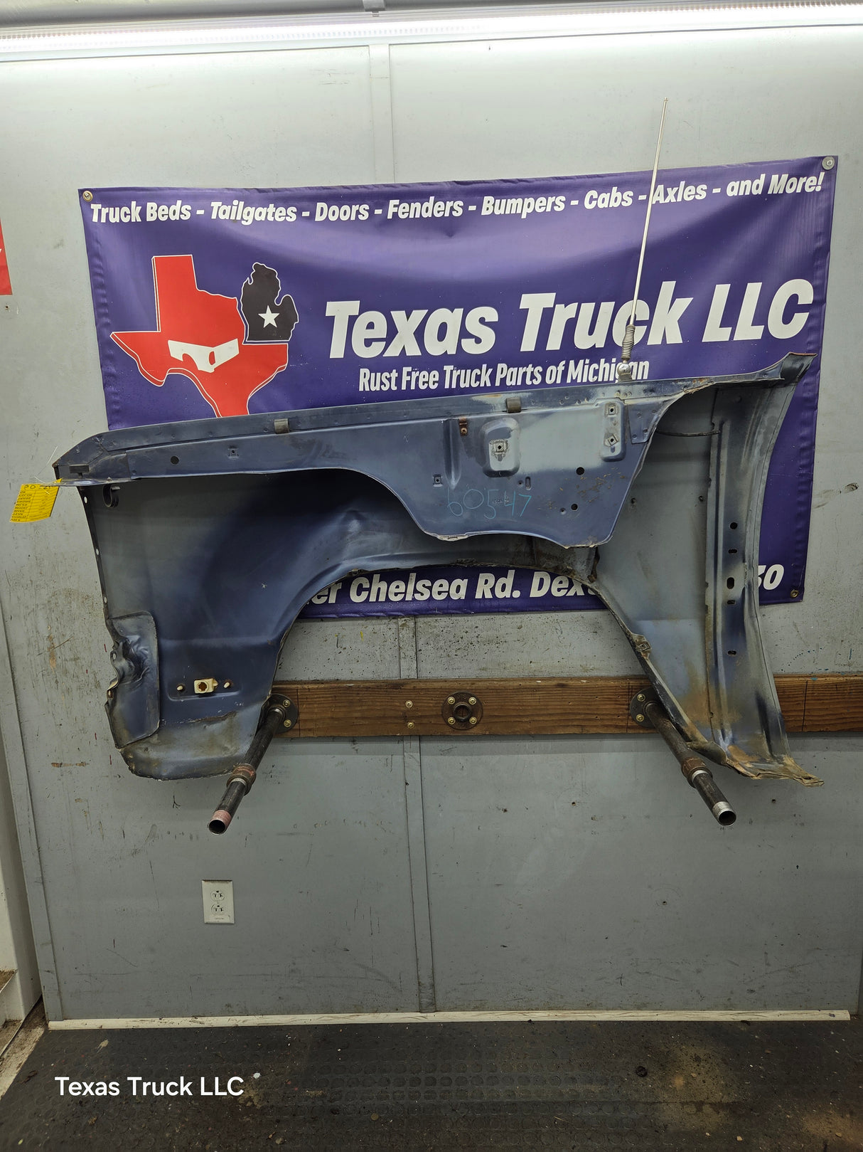 1981-1993 Dodge Ram 1st Gen RH Passenger Side Front Fender W150 W250 W350 D150 D250 D350 Ramcharger